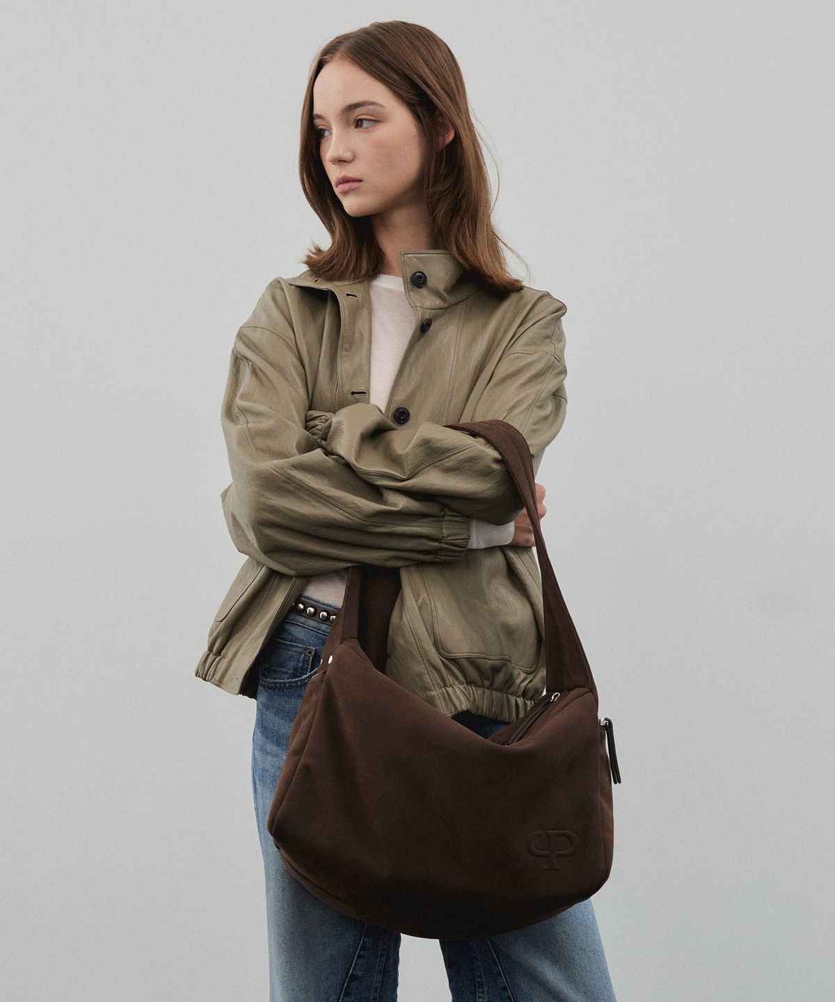 크리스틴프로젝트(CHRISTINE PROJECT) STUD SUEDE BULKY BAG(BROWNIE)