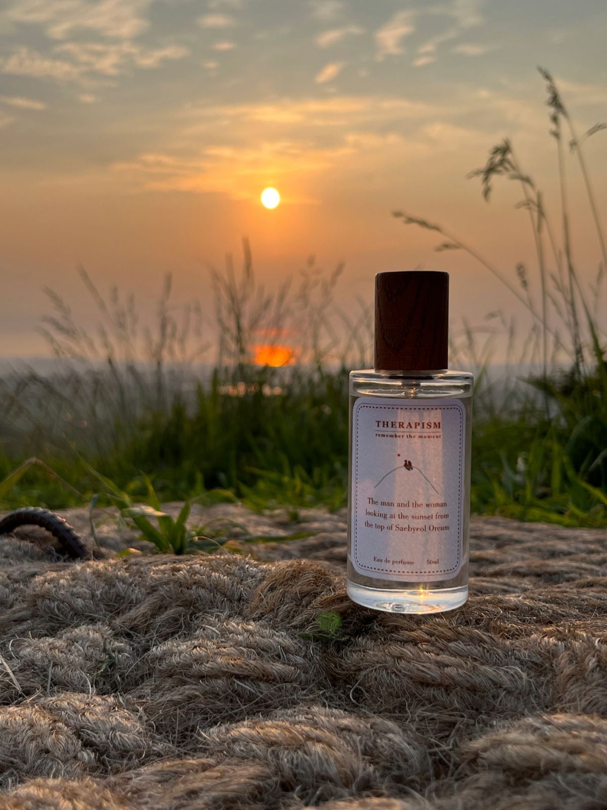 테라피즘(THERAPISM) 제주 향수 - 해질녘 새별오름 정상에서 노을 바라보던 [남과 여] - EDP 50ml