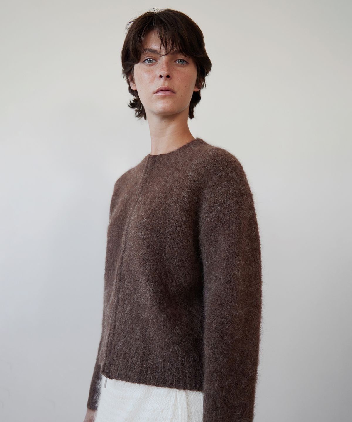 르바(LEVAR) Cloudy Alpaca Zip-up Knit - Brownie Brown