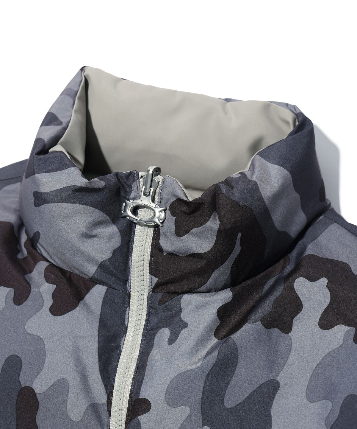 크리틱(CRITIC) COLOR BLOCK REVERSIBLE PADDING JUMPER GREY