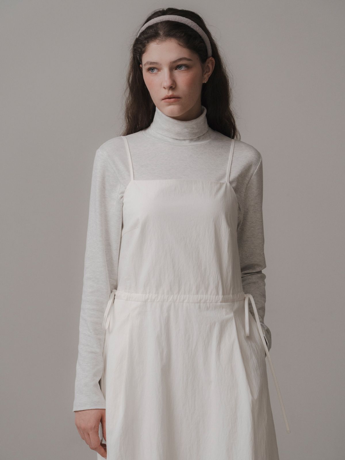 더미튼(THEMITTEN) Pino strap one-piece (white)