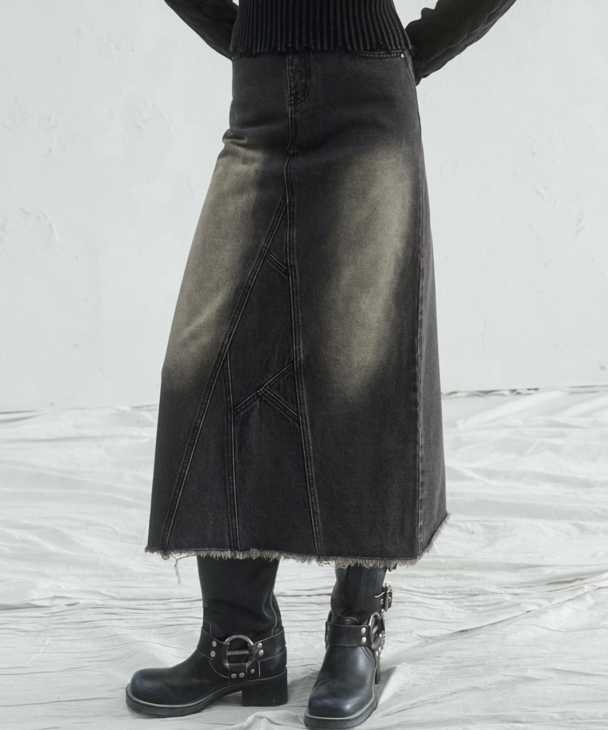 비바셔스(VIVACIOUS) Branch Long Denim Skirt - 2COL