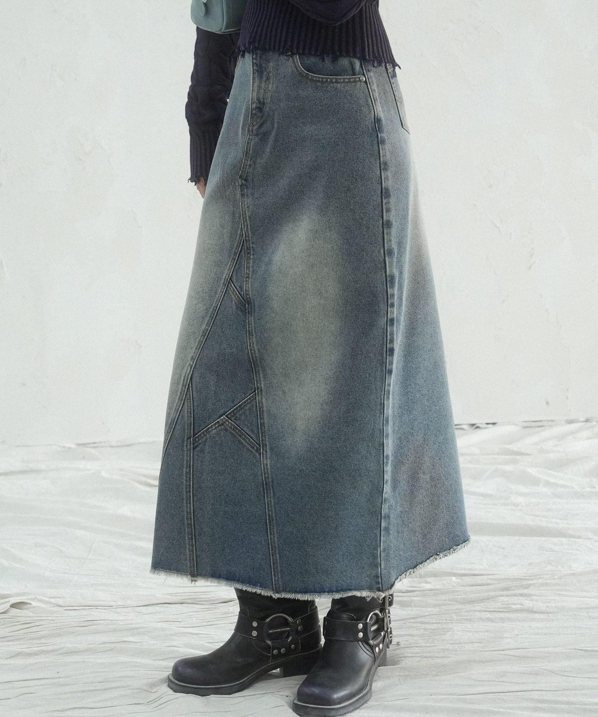 비바셔스(VIVACIOUS) Branch Long Denim Skirt - 2COL