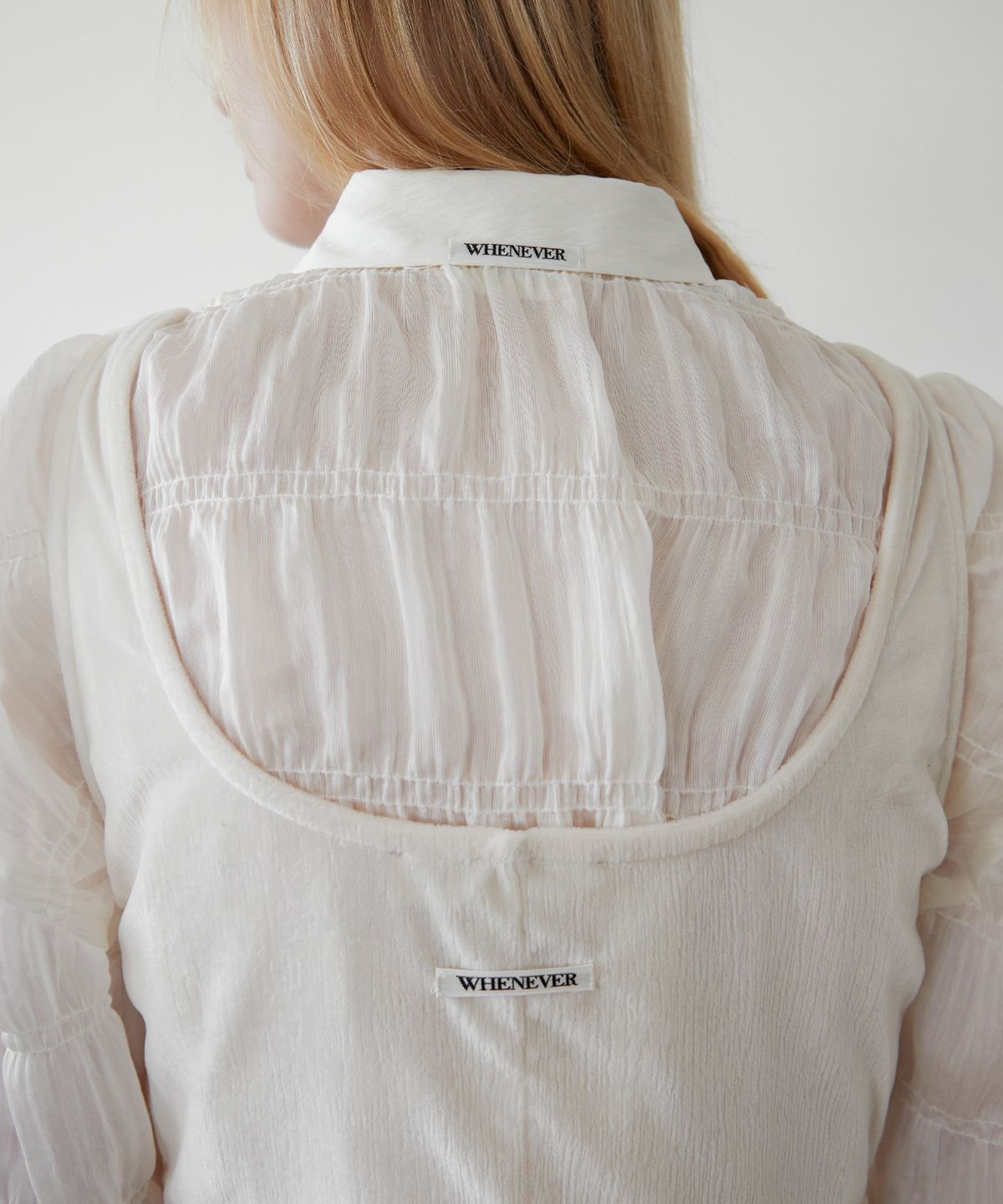 르바(LEVAR) Brush Velvet Layered Bustier - Cream