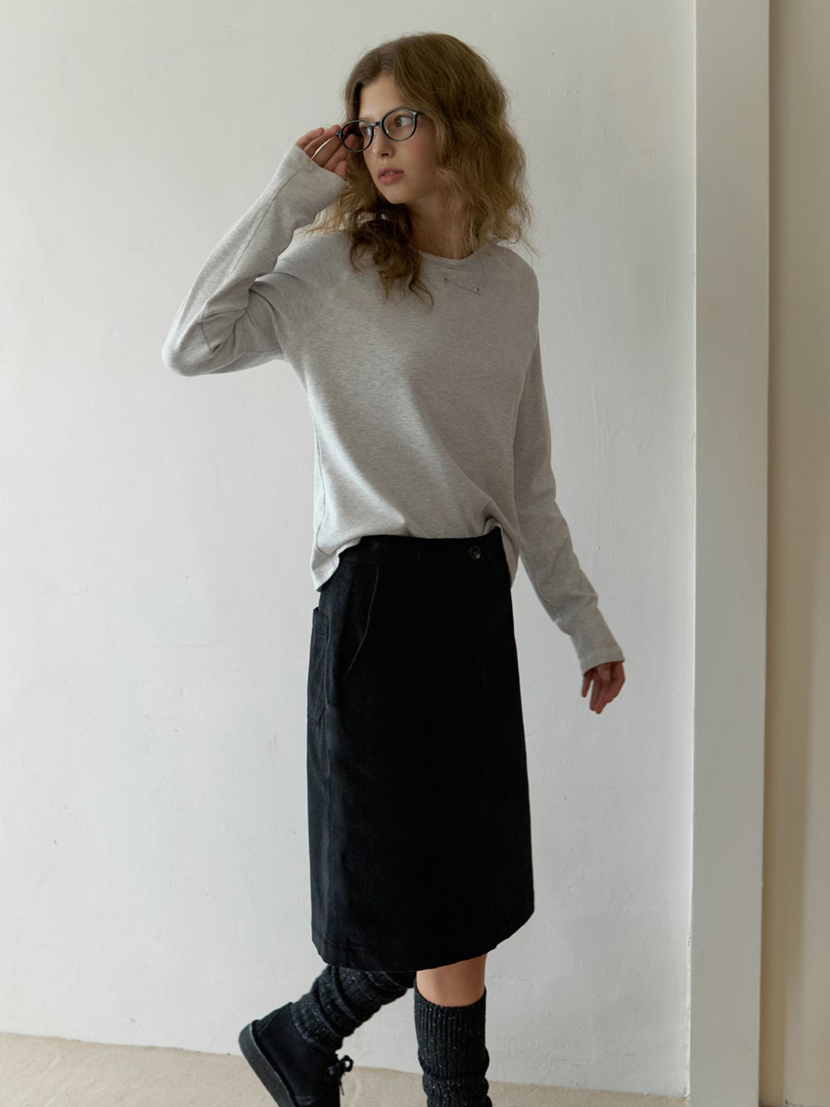 더미튼(THEMITTEN) [28th] Raglan sleeve t-shirt (melange gray)