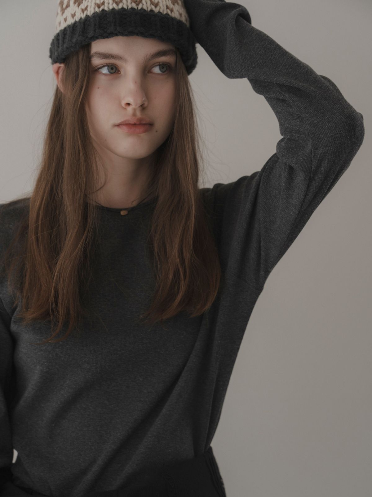 더미튼(THEMITTEN) [20th] Raglan sleeve t-shirt (charcoal)