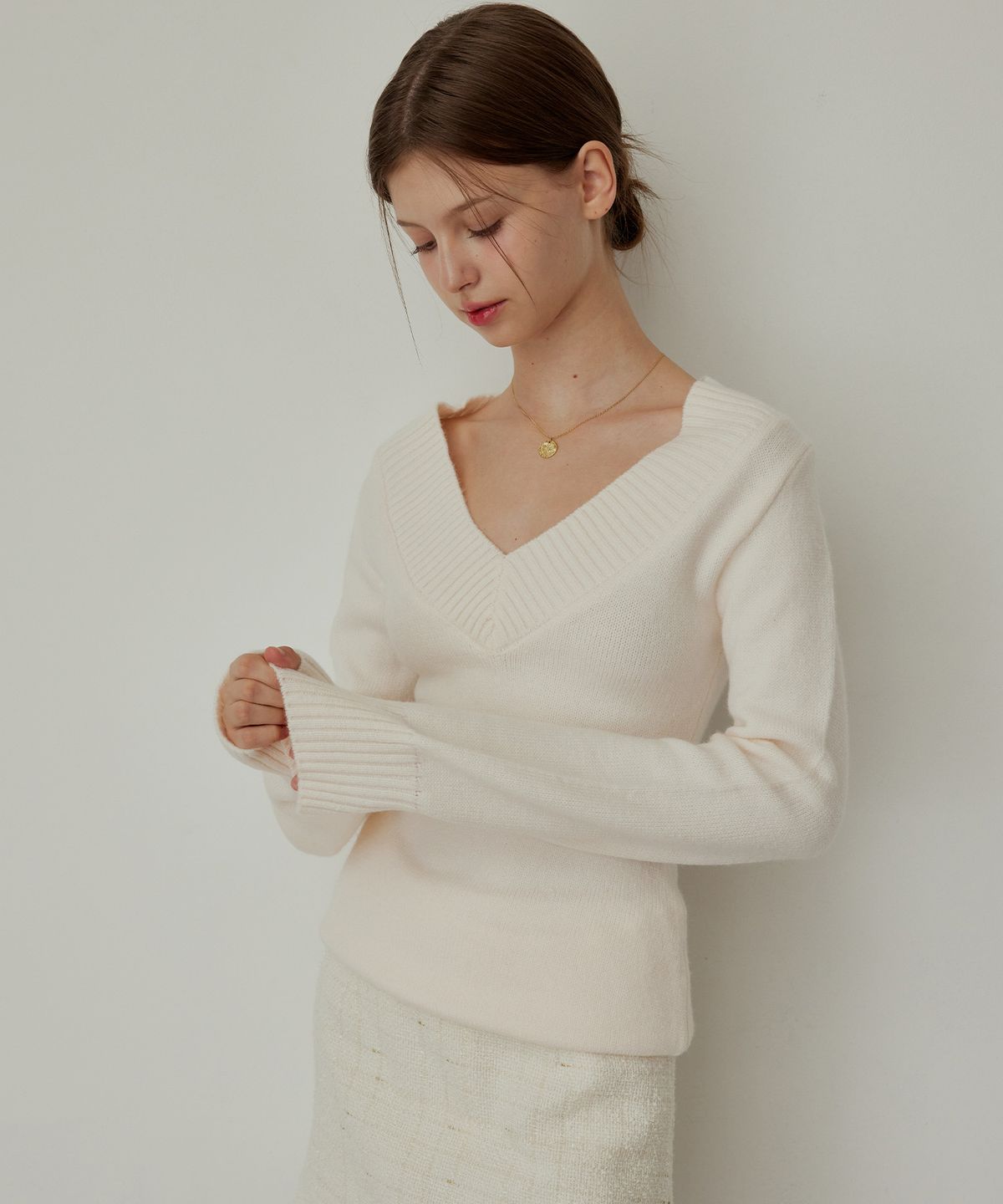 하이버넷(HYBERNAT) Versailles V-neck knit - IVORY