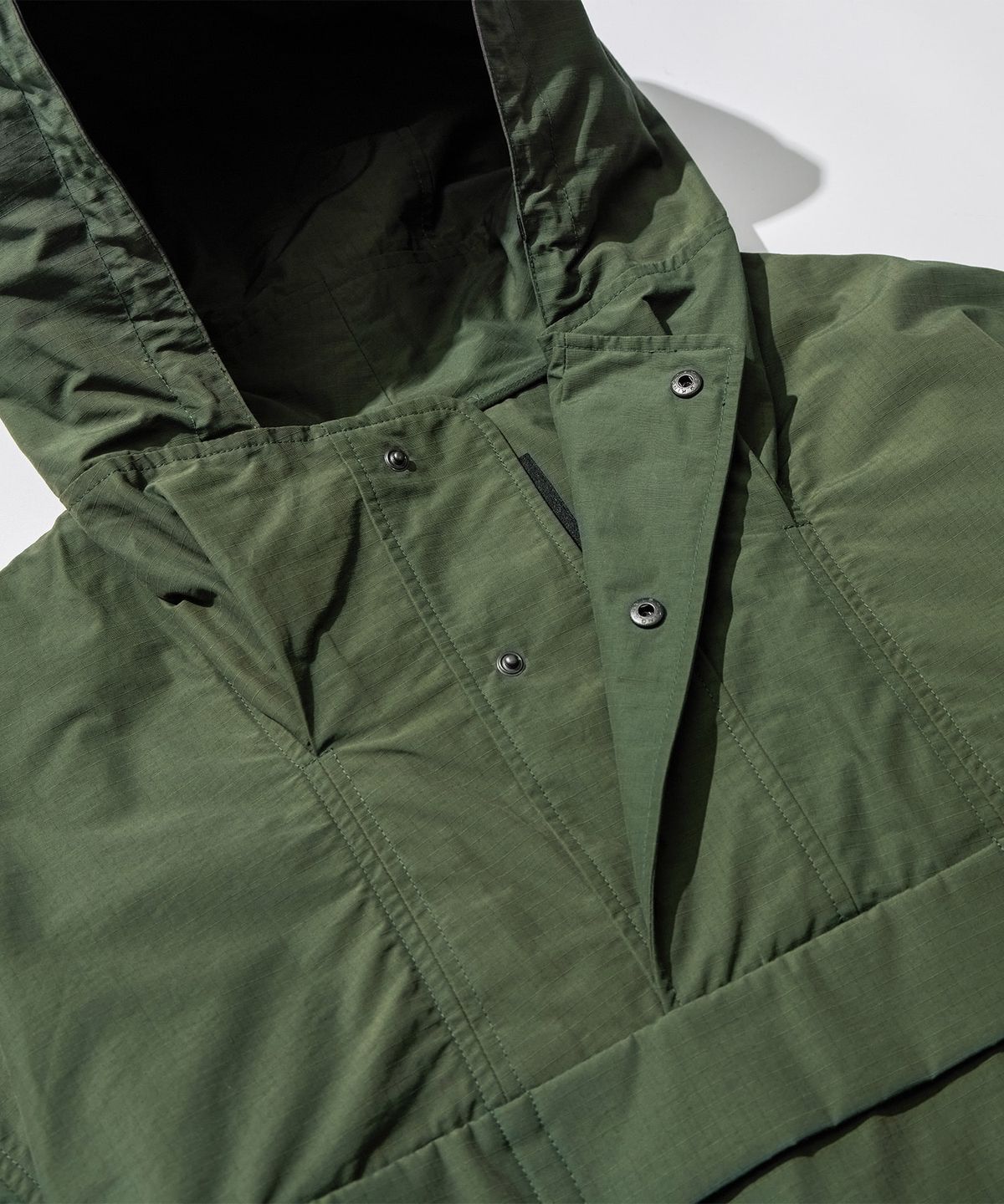 칼라파타르(KALAPATTHAR) Nylon RIB Pullover Jacket - KHAKI