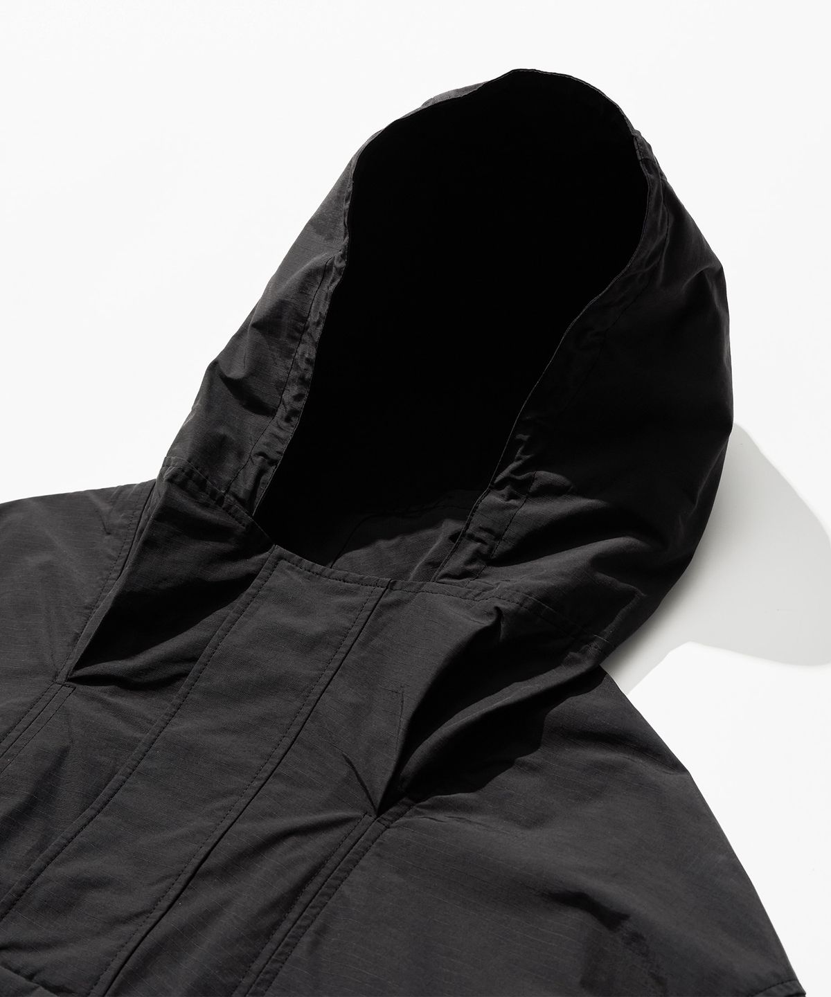 칼라파타르(KALAPATTHAR) Nylon RIB Pullover Jacket - BLACK