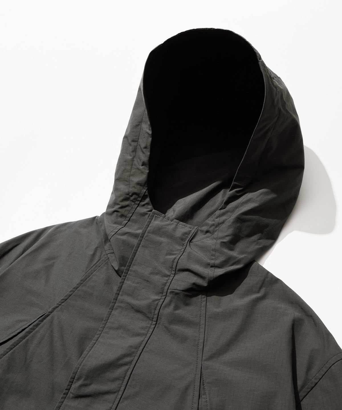 칼라파타르(KALAPATTHAR) Nylon RIB Flash Line Jacket - GREY