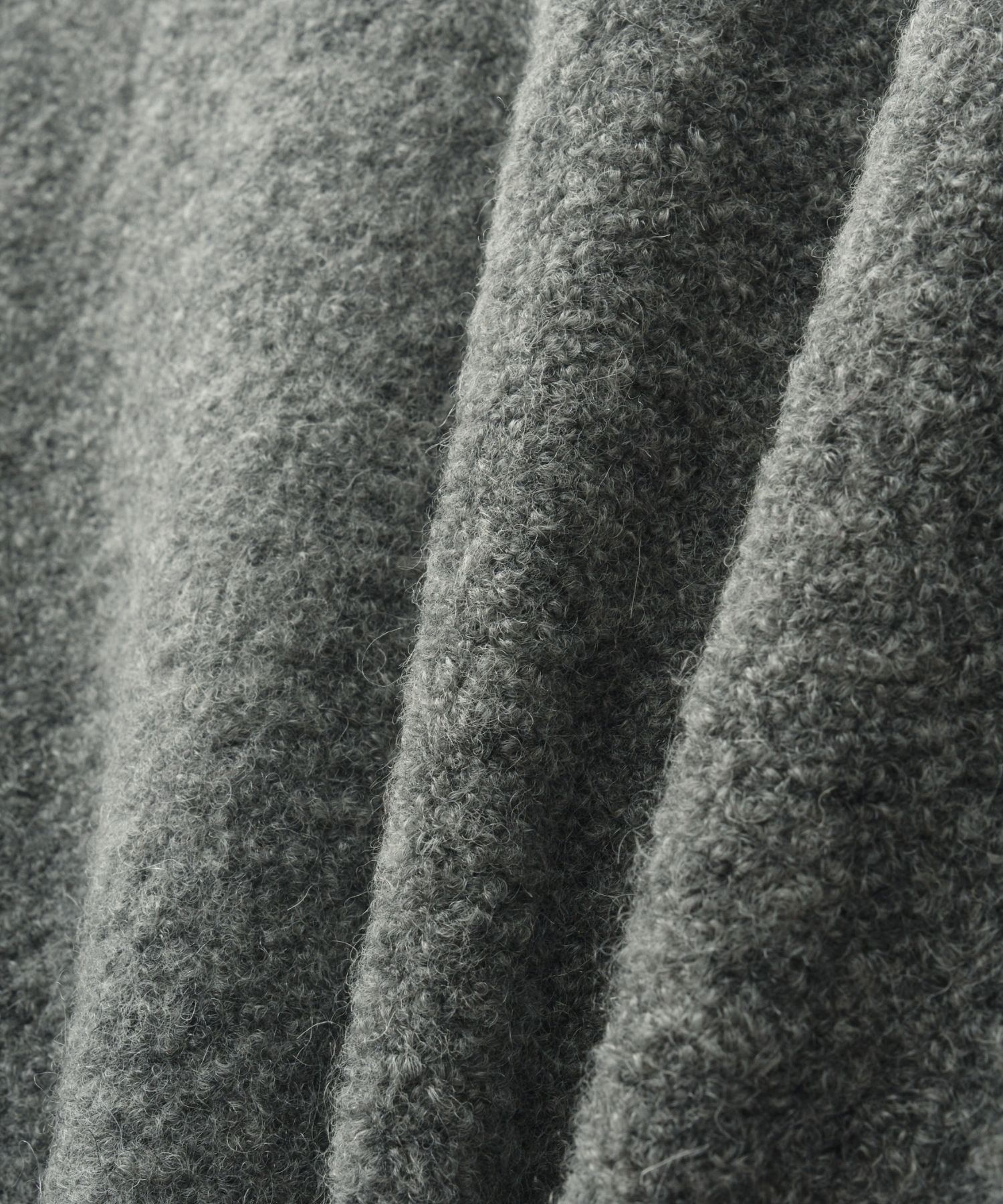 MUSINSA公式 | SATUR Fluffy Wool Fleece Knit Zip-Up Charcoal