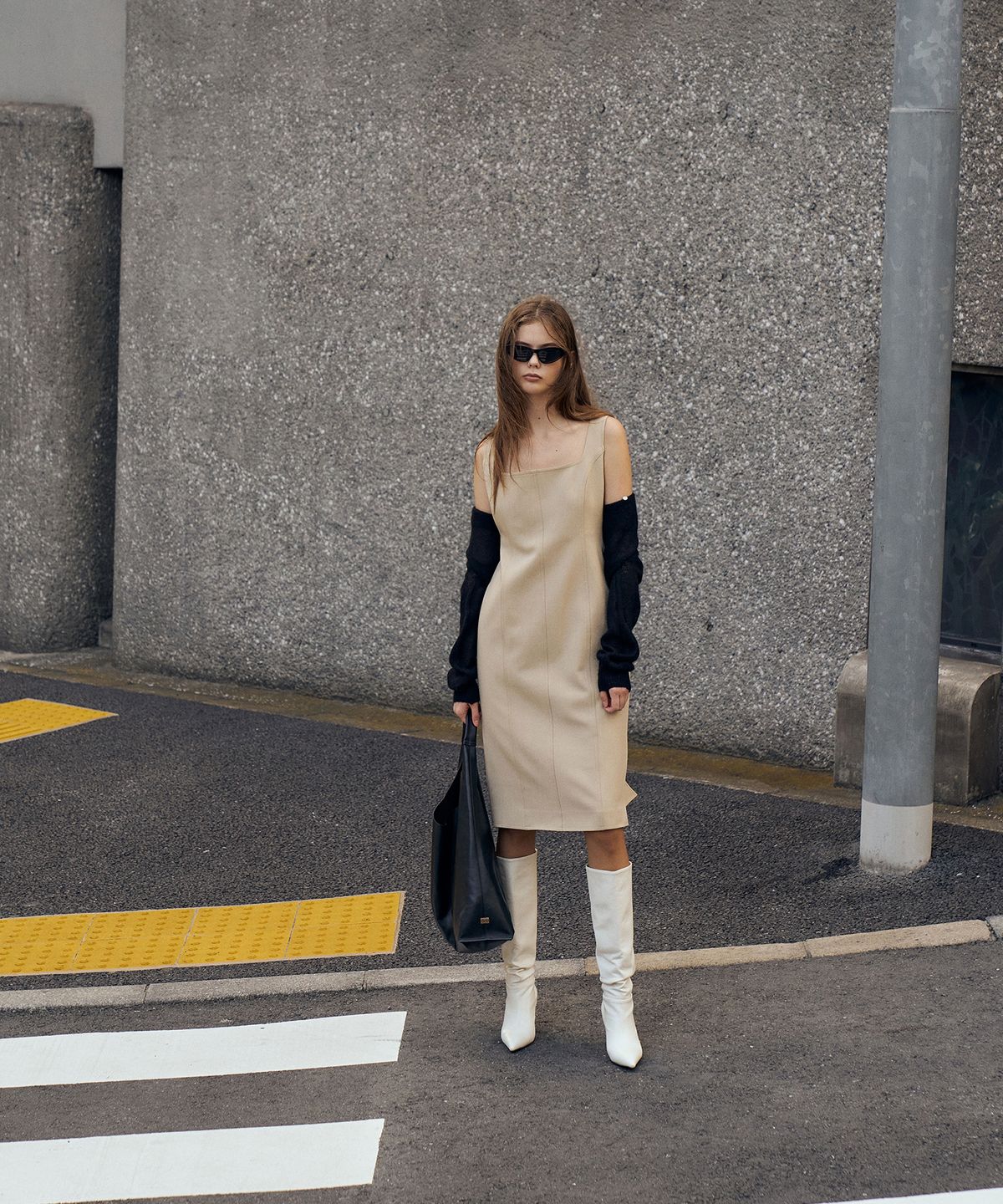 르네제이(RENEJ) Square Neck Dress
