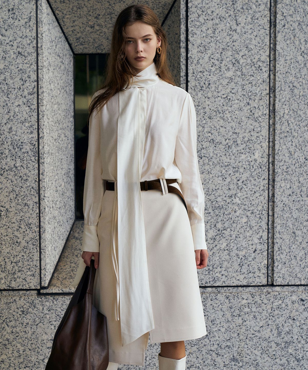 르네제이(RENEJ) Collar Scarf Tie Blouse