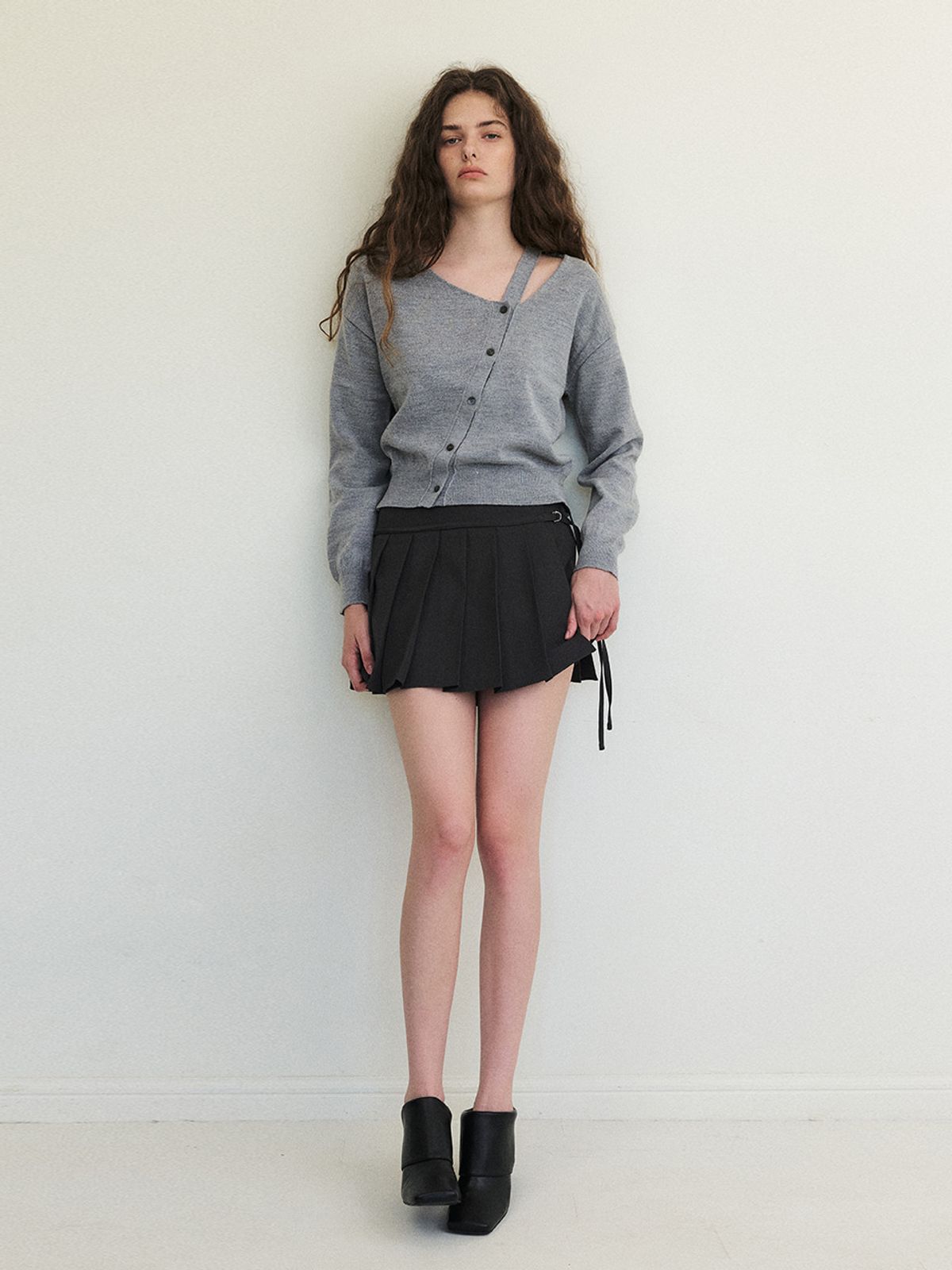 에트몽(ETMON) Cut-Out Diagonal Knit Cardigan, Grey