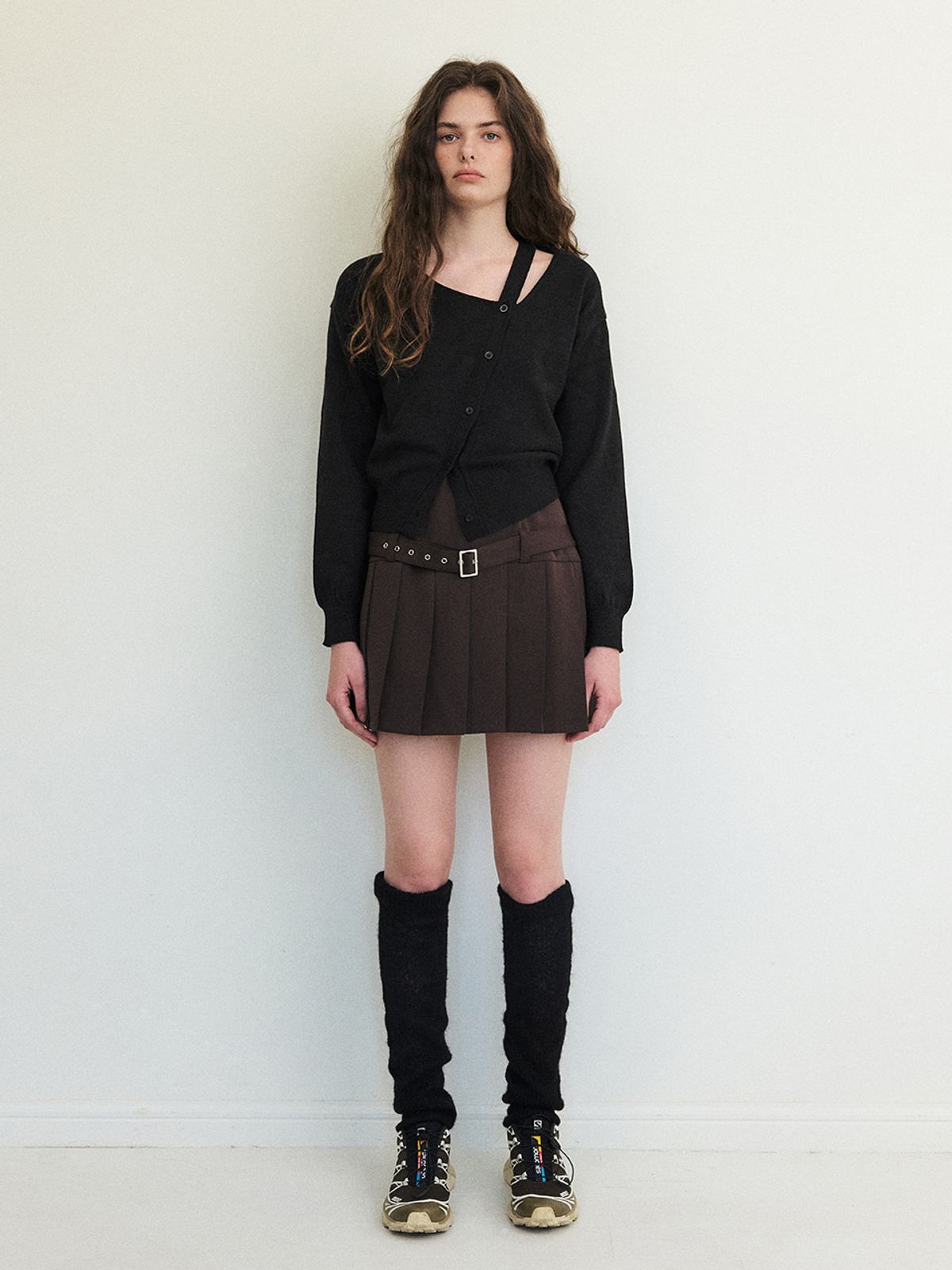 에트몽(ETMON) Cut-Out Diagonal Knit Cardigan, Black