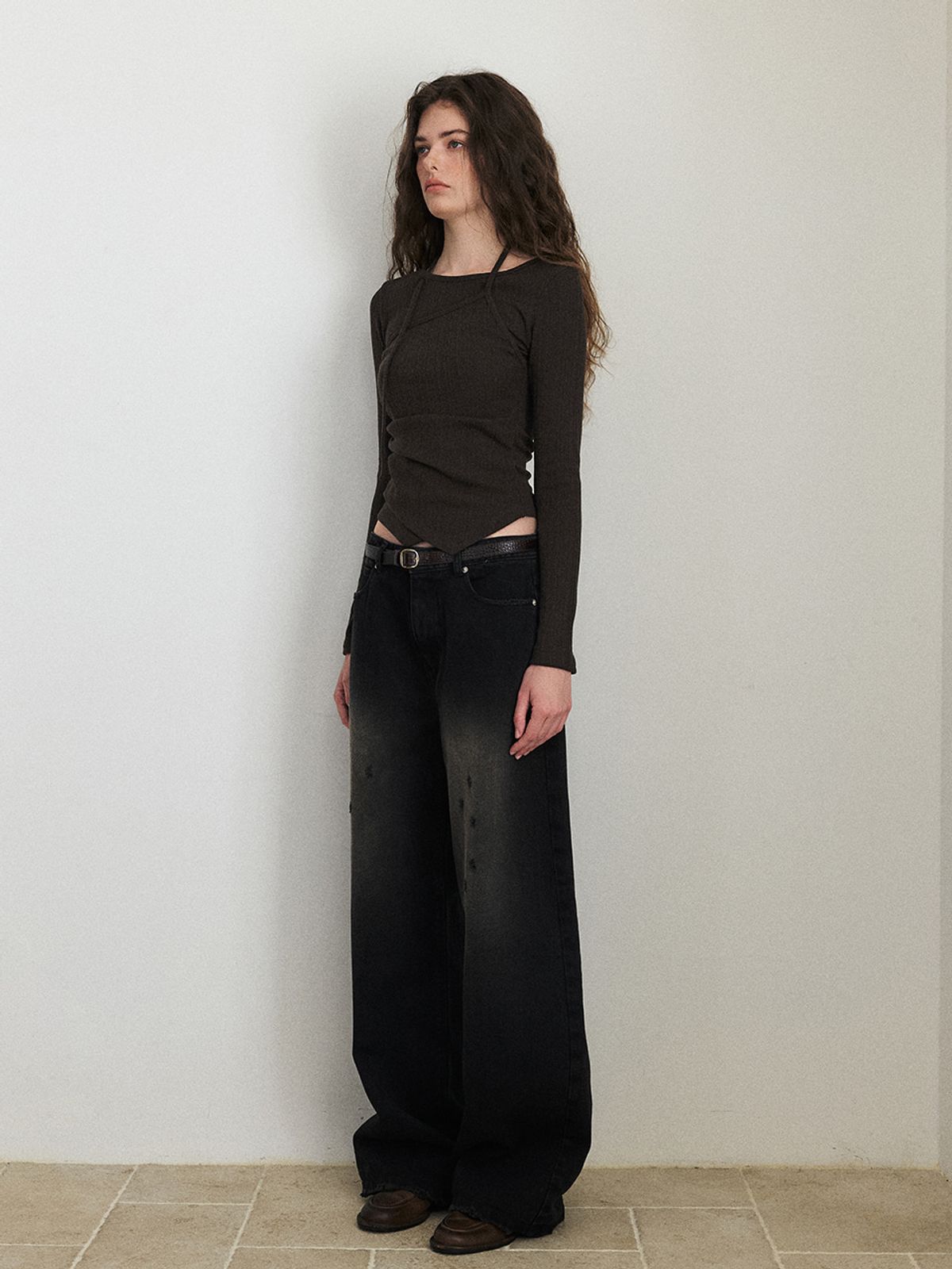 에트몽(ETMON) Layered Halter Strap T-Shirt, Brown