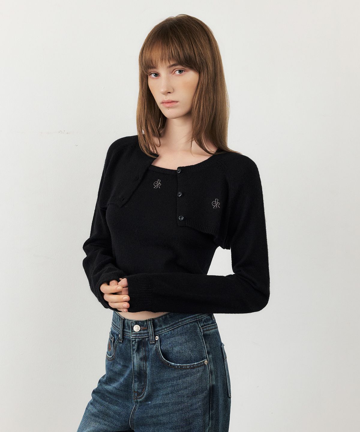 시티브리즈(CITYBREEZE) 크롭 가디건 레이어드 탑 세트_BLACK