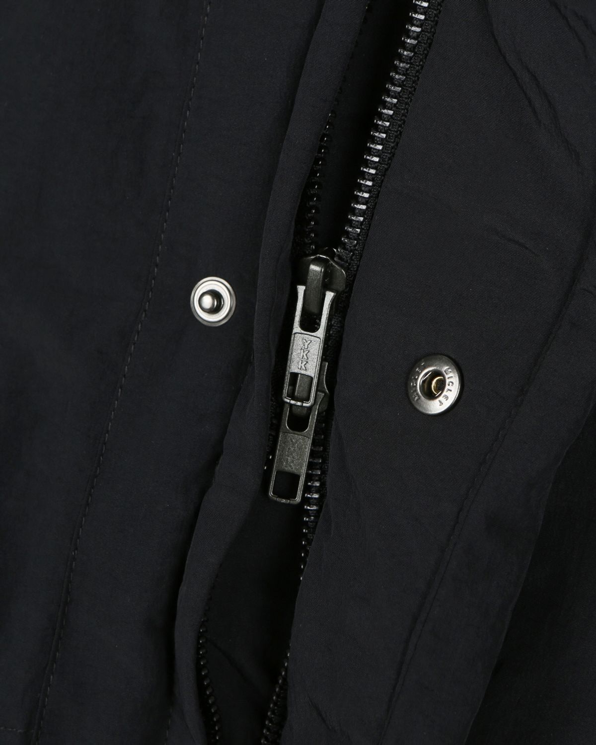 비슬로우(BESLOW) MINIMAL PUFFER DOWN JACKET CRINKLE BLACK