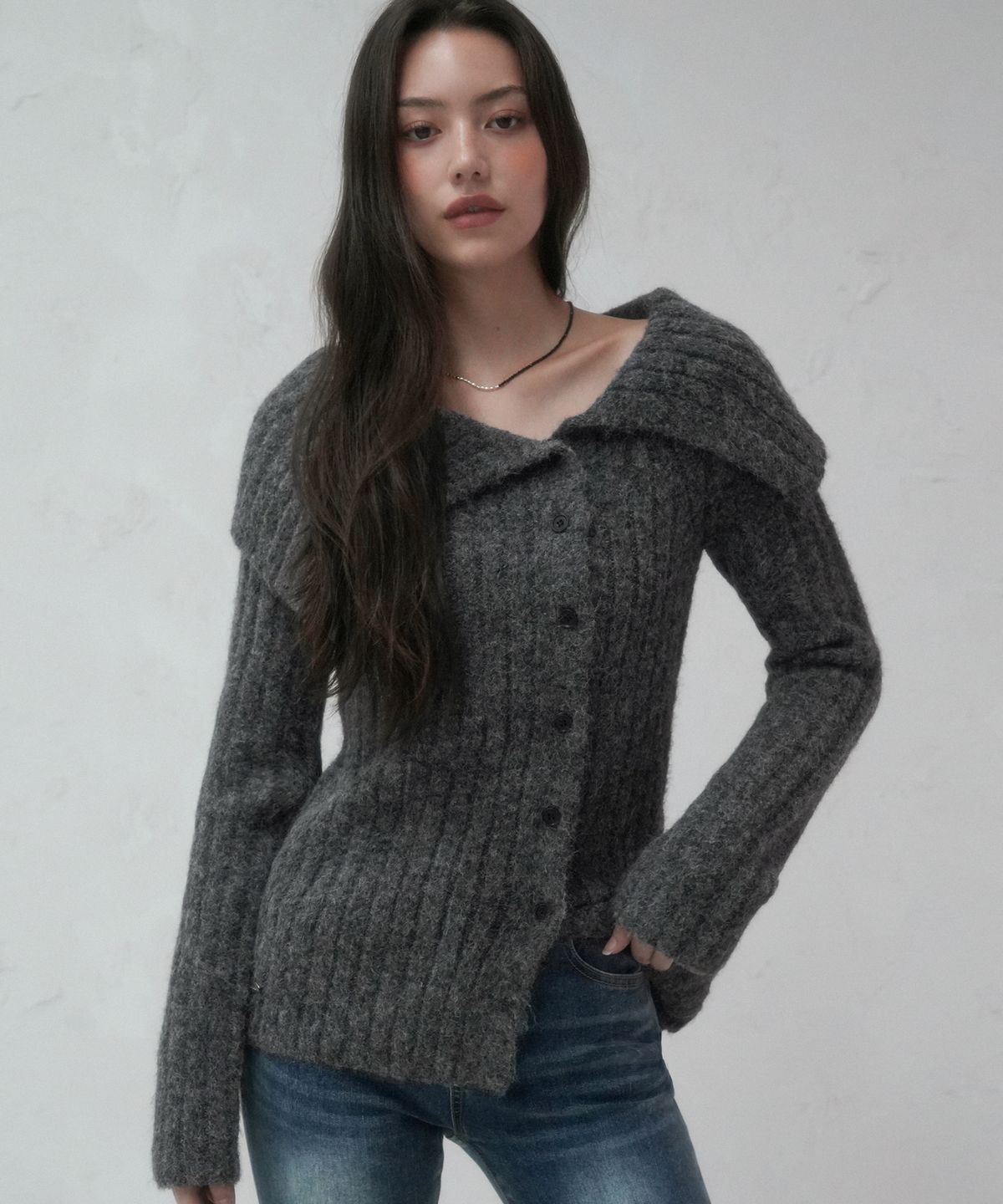 비바셔스(VIVACIOUS) Soleil Off Shoulder Cardigan - 3COL