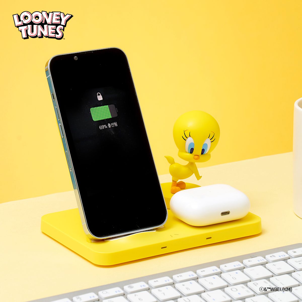 데이니즈(DAYNEEDS) 트위티 무선충전기 2in1 고속 멀티 듀얼 충전거치대 에어팟 충전