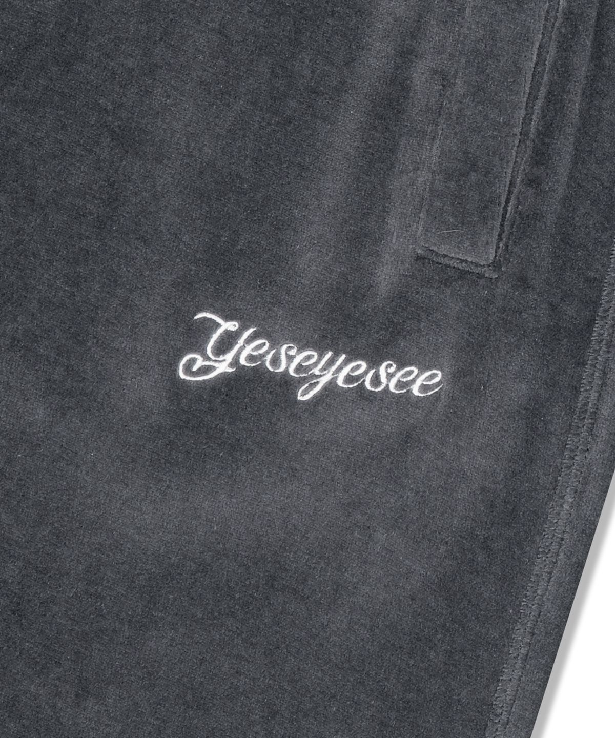 예스아이씨(YESEYESEE) Y.E.S Velour Pants Charcoal