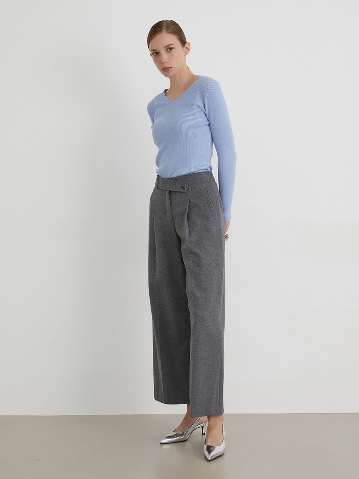 브이엔와이스튜디오(VNYSTUDIO) Pleated Wide Trousers_YZBLPN5