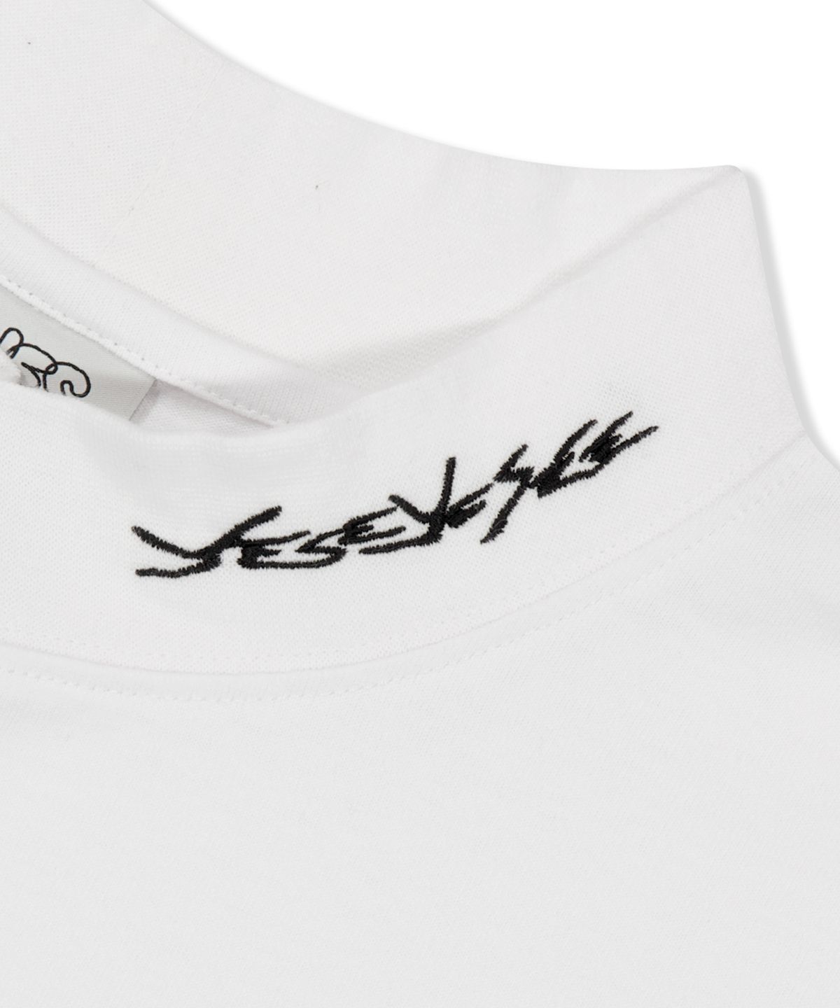 예스아이씨(YESEYESEE) Y.E.S Mock Neck L/S White