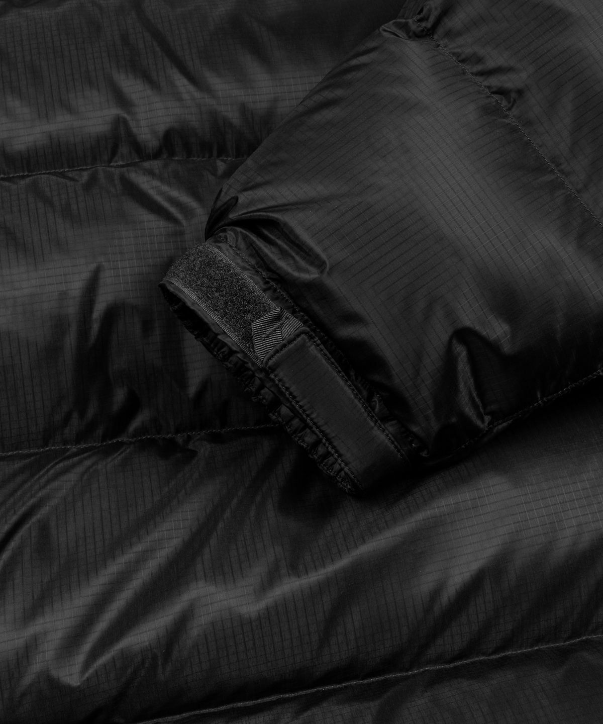 예스아이씨(YESEYESEE) CORDURA® 5B Fond Down Jacket