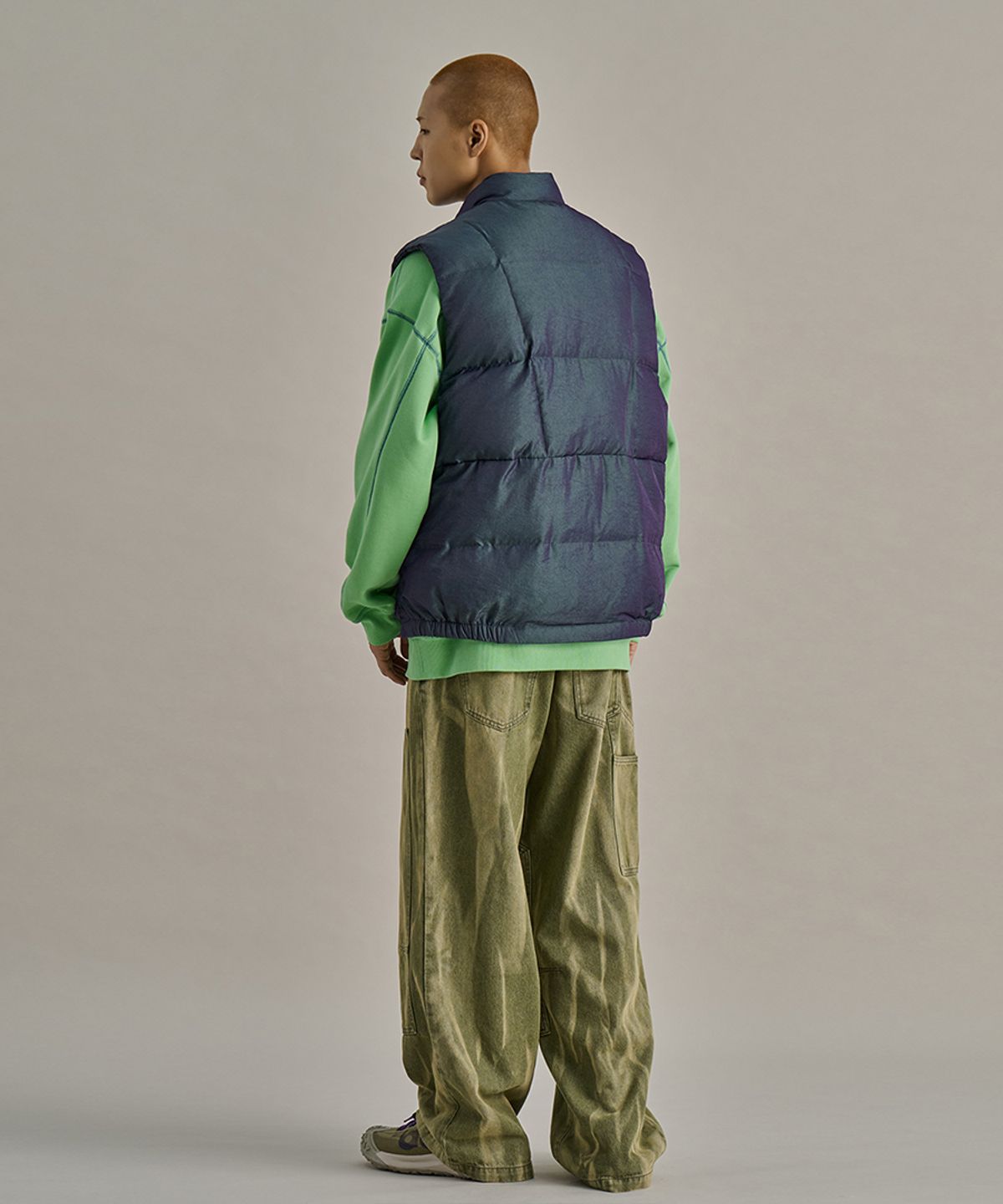 논타입(NONTYPE) PRISM DOWN VEST (NAVY)