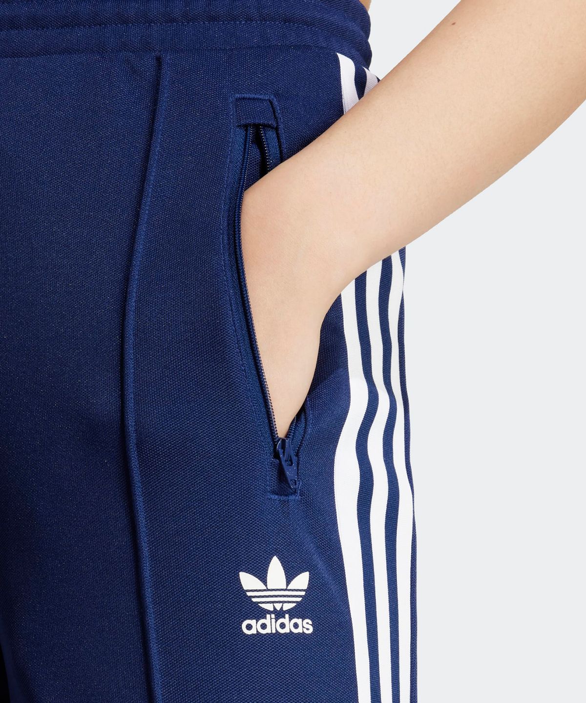 아디다스(ADIDAS) 베켄바우어 트랙 팬츠 - 다크블루 / IY2227