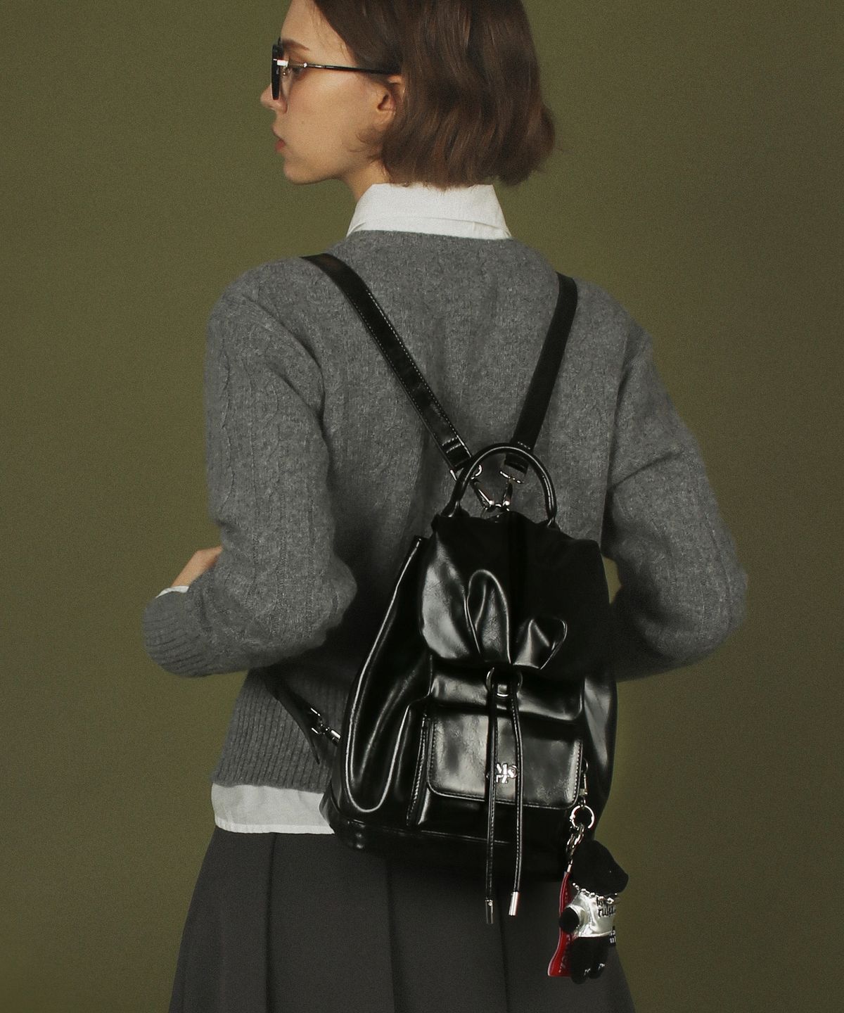 마스마룰즈(MASMARULEZ) Leather shirring  mini flap backpack _ Black
