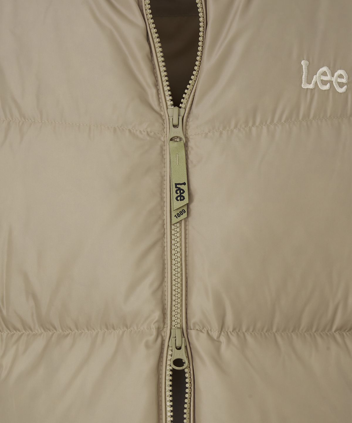 리(LEE) 다운 베스트 베이지