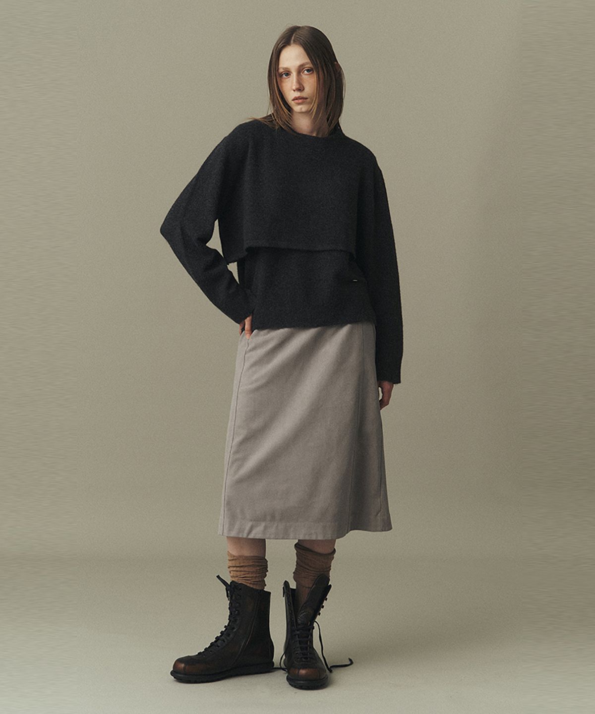 아위(AHWE) VEST CARDIGAN SET-UP_CHARCOAL