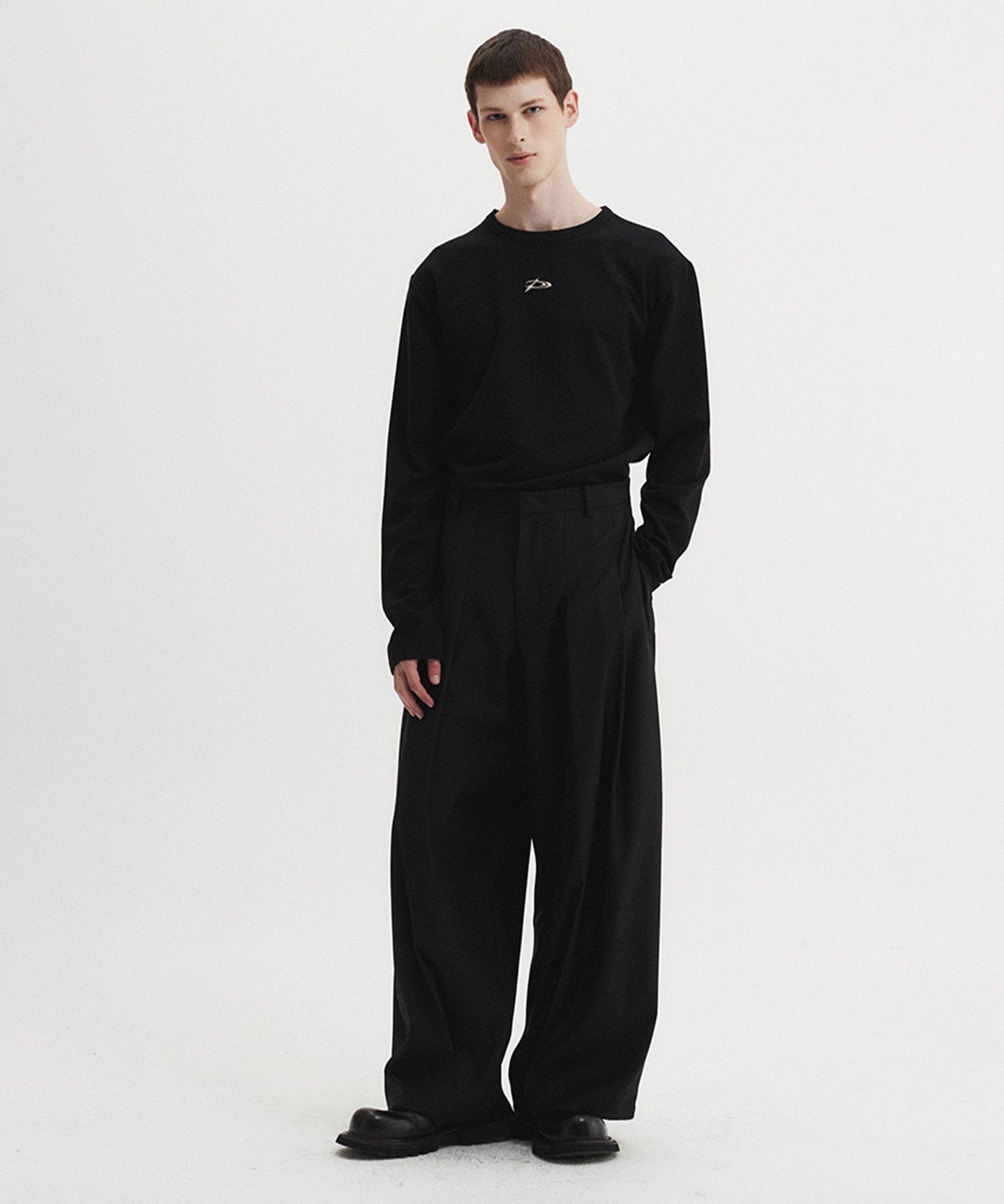 スラックス DNSR Multi-pleated wide slacks 5FT0048 MUSINSA | DNSR Multi-pleated wide slacks black
