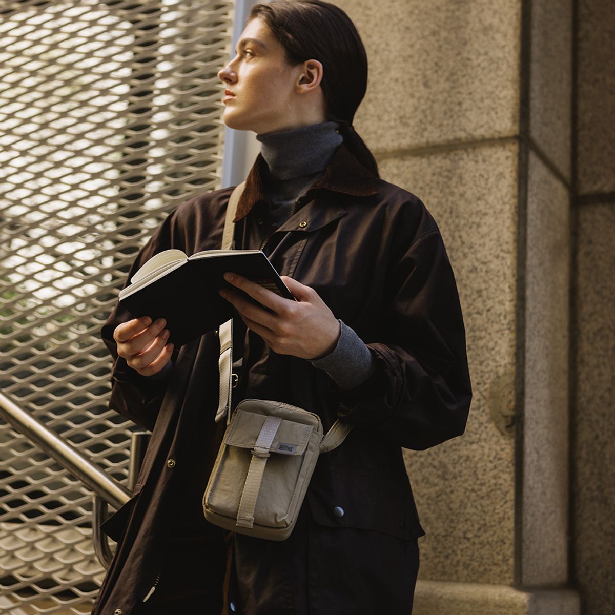 스위치(SWEETCH) PASSPORT BAG 003 Sand