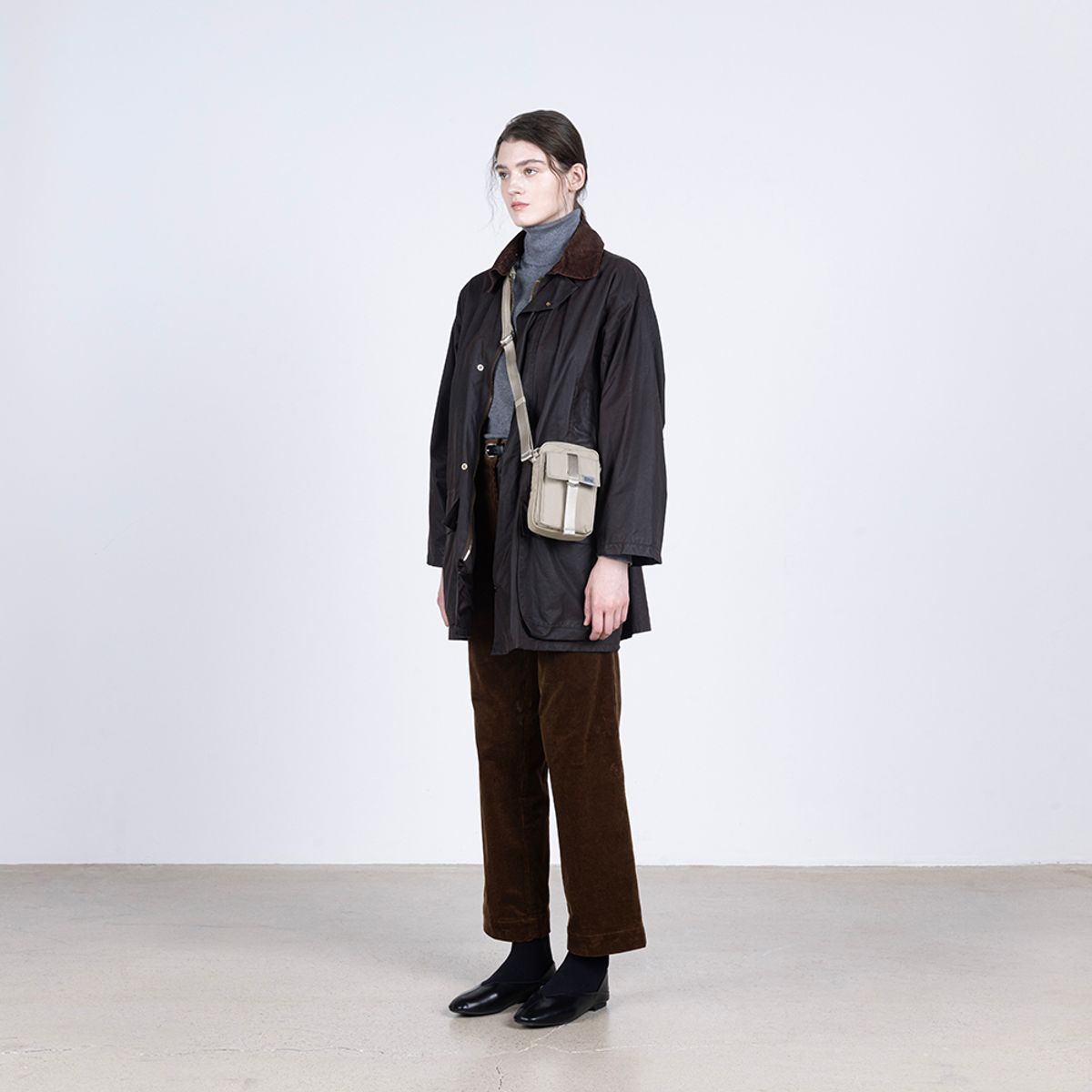 스위치(SWEETCH) PASSPORT BAG 003 Sand