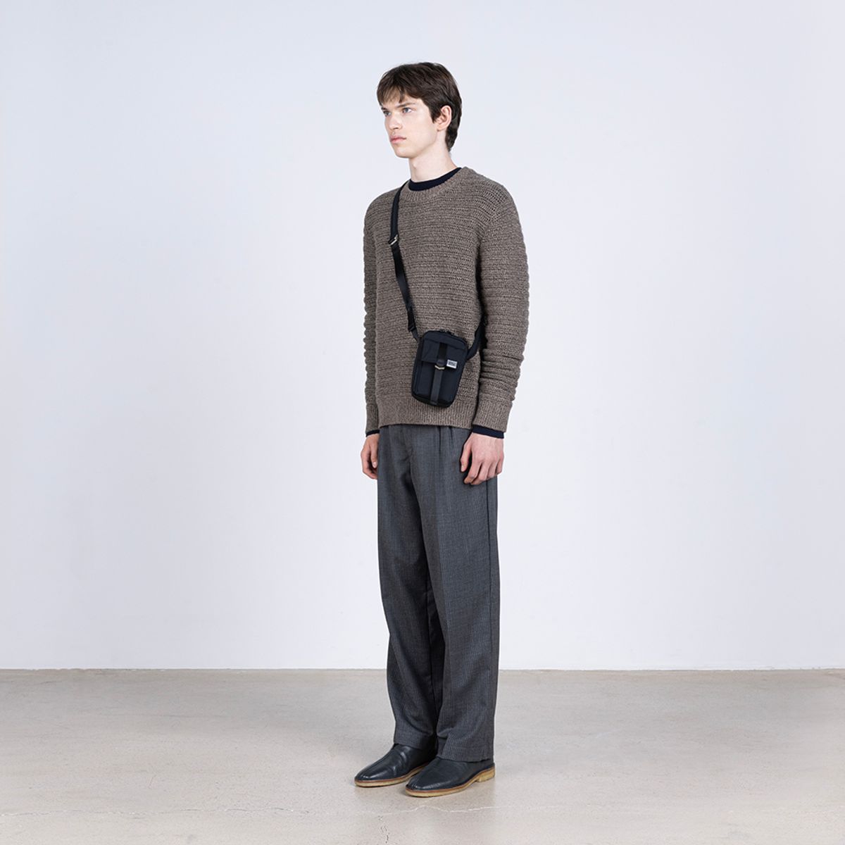 스위치(SWEETCH) PASSPORT BAG 003 Stone Grey