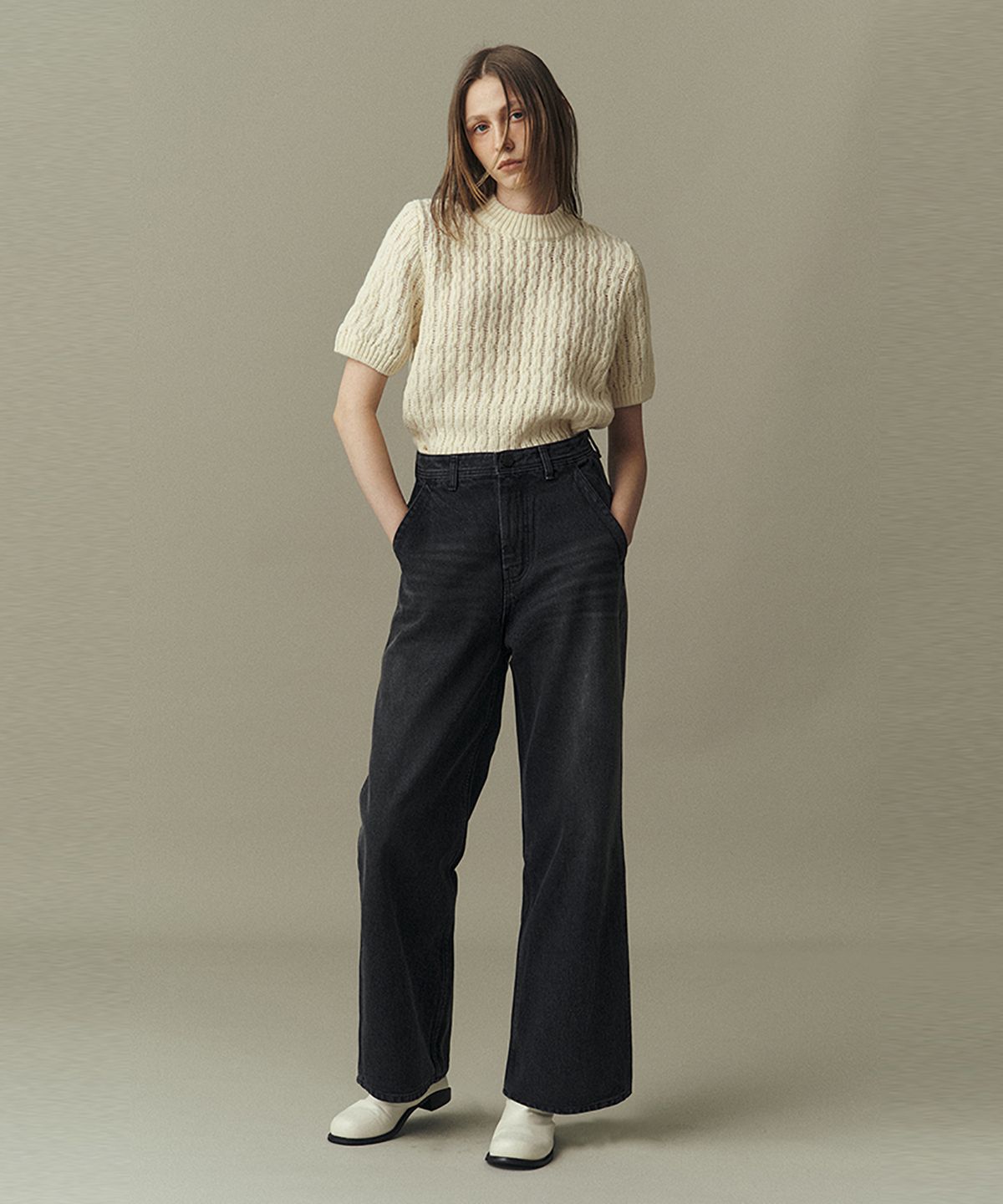 아위(AHWE) LOOSE FIT DENIM PANTS_BLACK