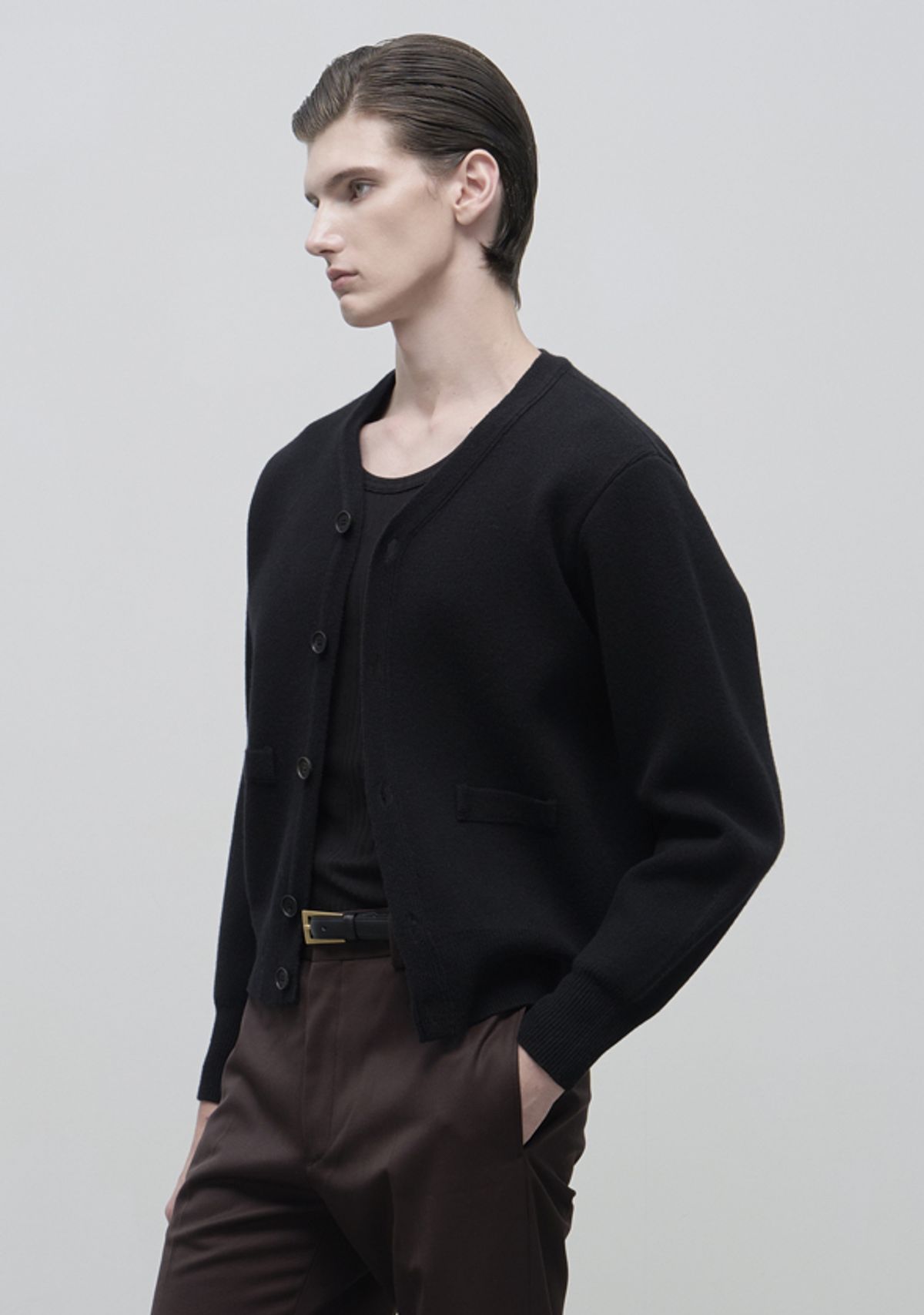 세비지(SAVAGE) V Neck Cardigan - Black