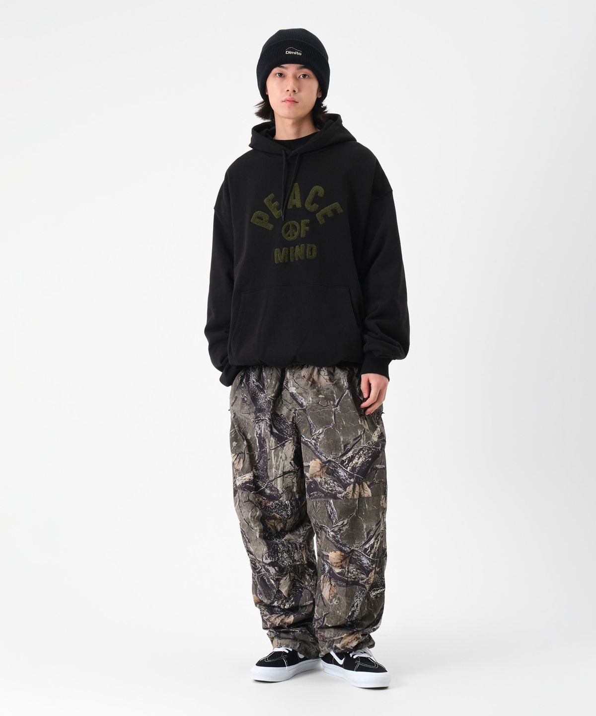 디미토(DIMITO) POM HOODIE BLACK