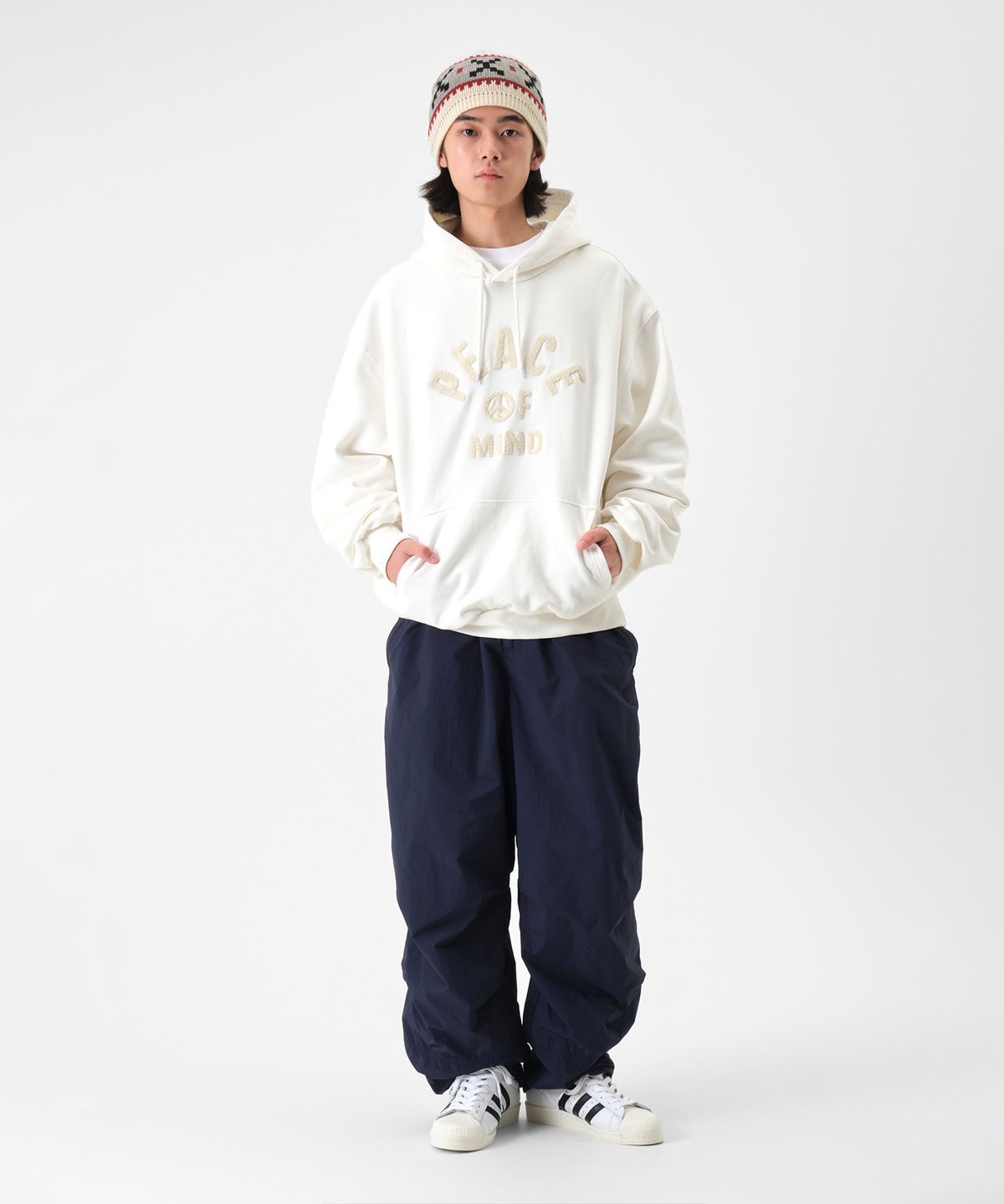 디미토(DIMITO) POM HOODIE WHITE