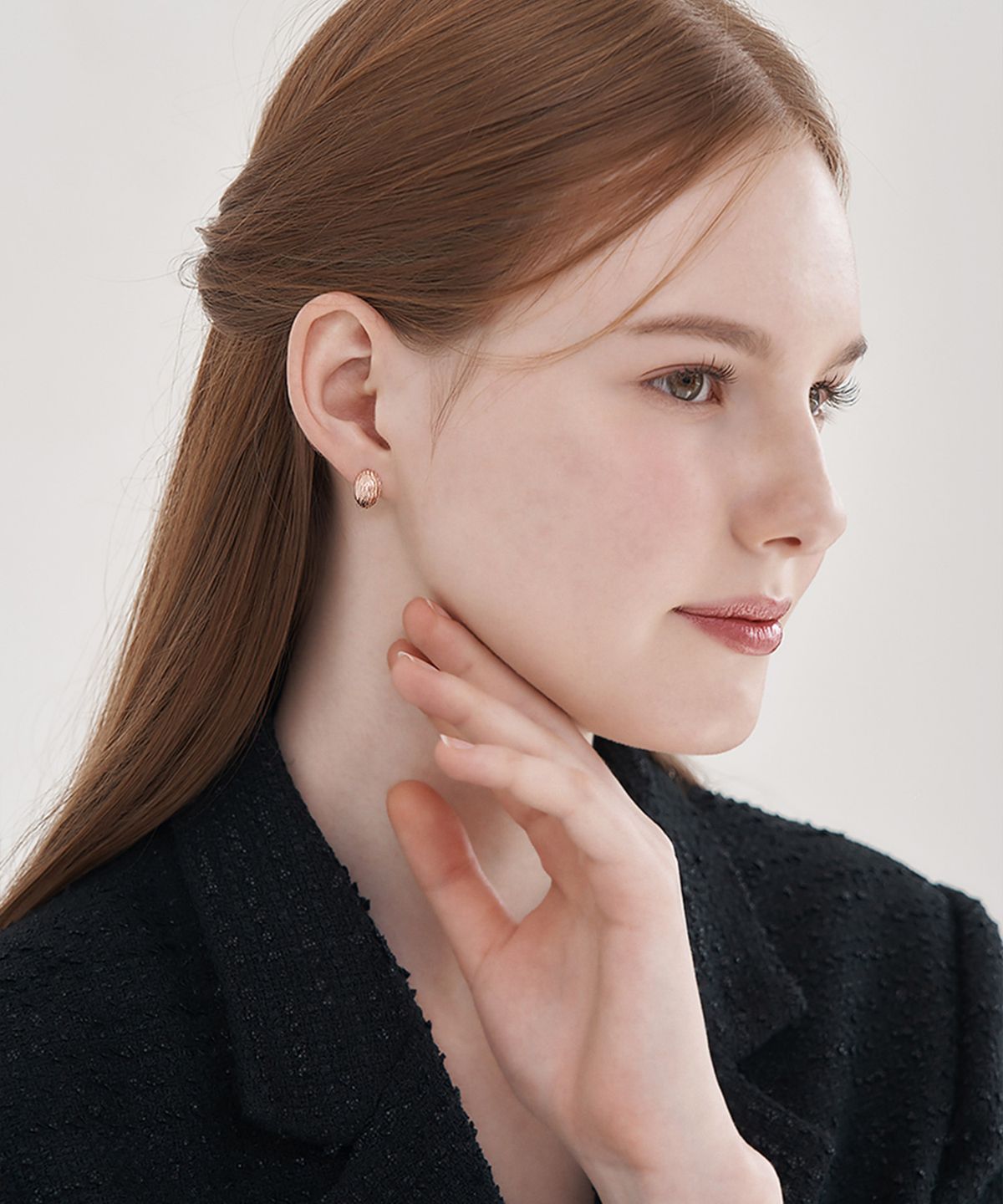 엘르주얼리(ELLEJEWELRY) 14K GF 볼드 베이직 원터치 불륨 귀걸이 ELGPEE542