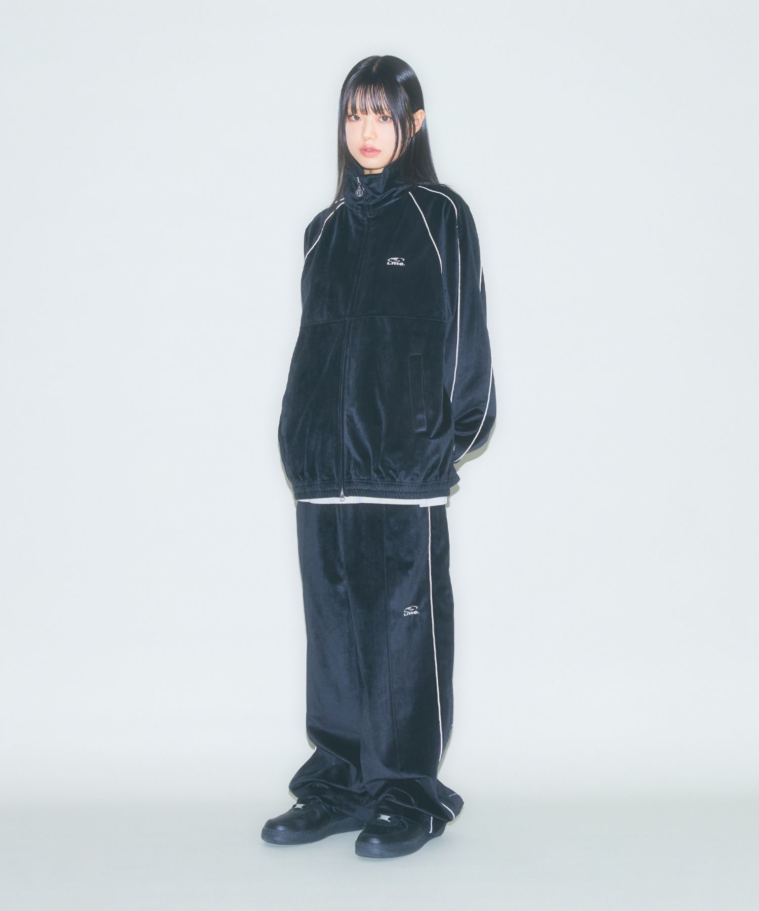 MUSINSA公式 | LMC VELOUR PIPING JACKET black
