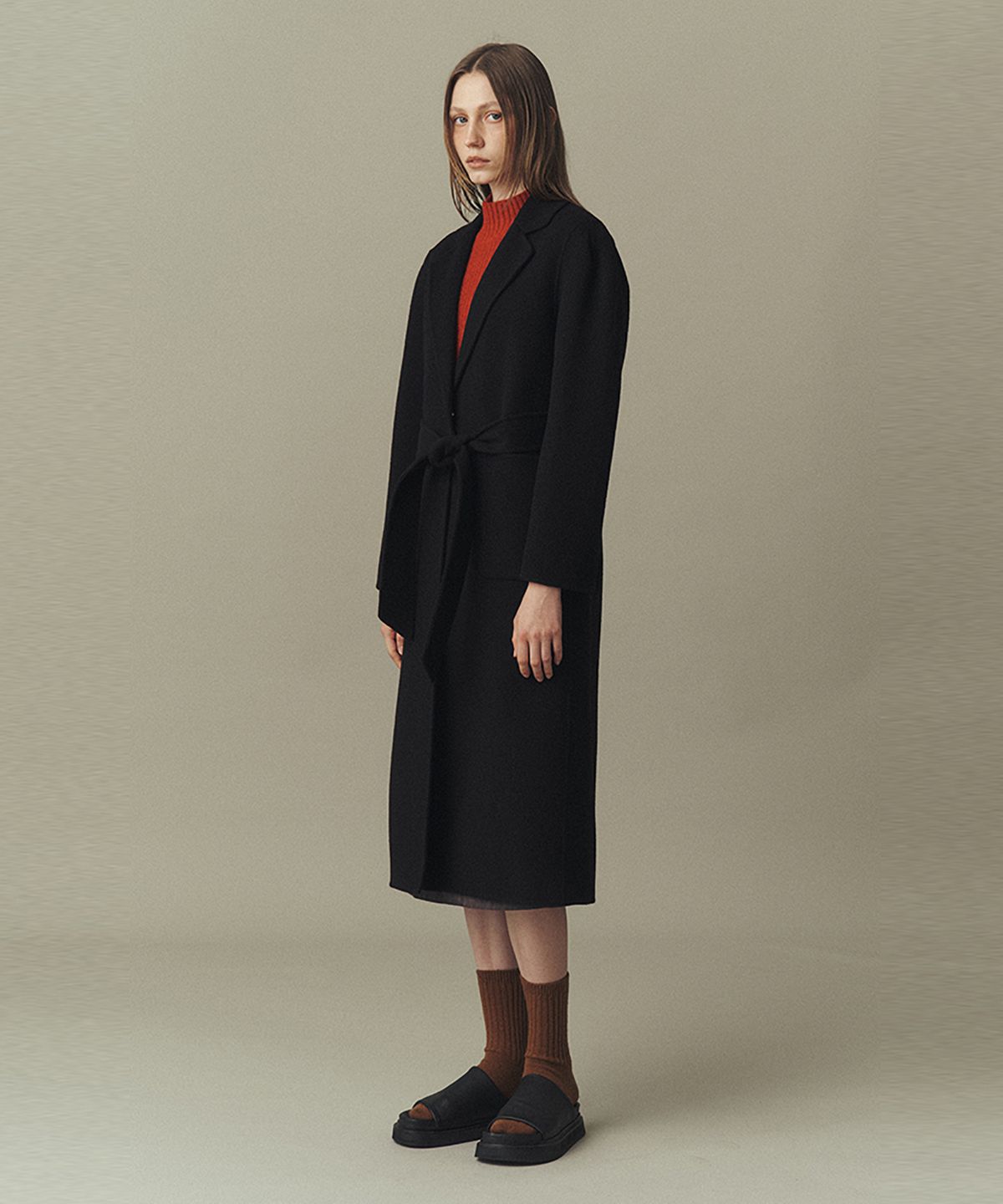 아위(AHWE) PUFF SLEEVES HANDMADE COAT_BLACK