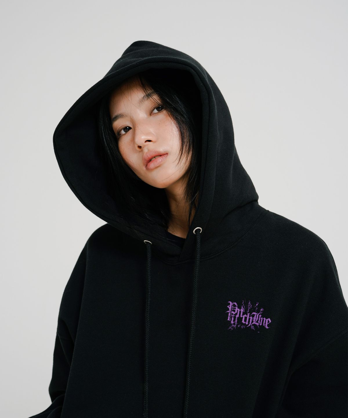 펀치라인(PUNCHLINE) 크랙 후드 블랙 JJHD9176