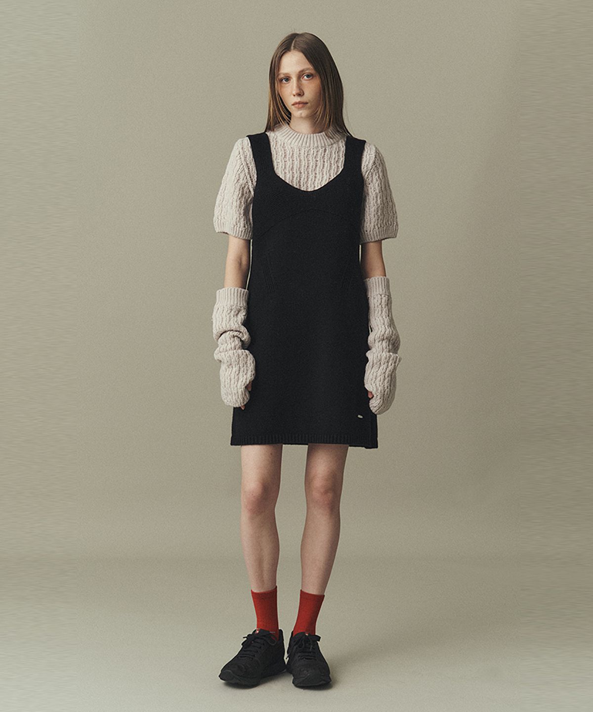 아위(AHWE) WOOL BLEND KNIT DRESS_BLACK