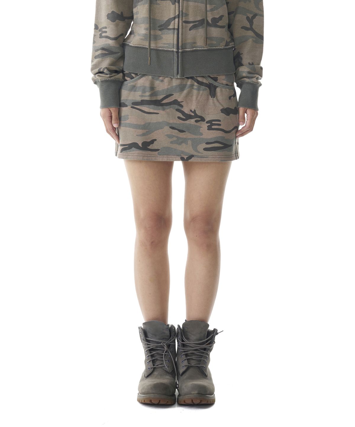 아캄(AAKAM) Camouflage Logo Sweat Skirt (Khaki)