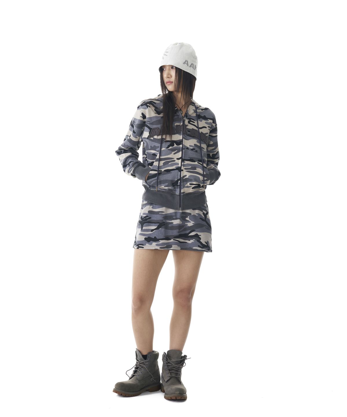 아캄(AAKAM) Camouflage Logo Sweat Skirt (Gray)
