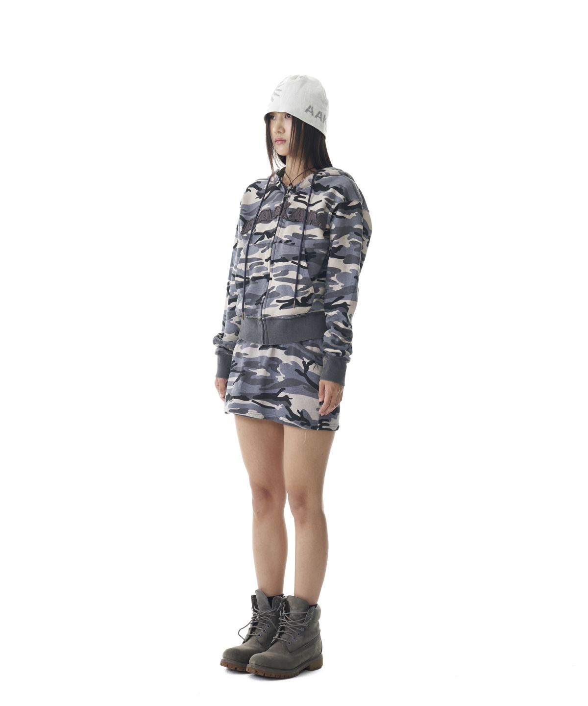 아캄(AAKAM) Camouflage Logo Sweat Skirt (Gray)