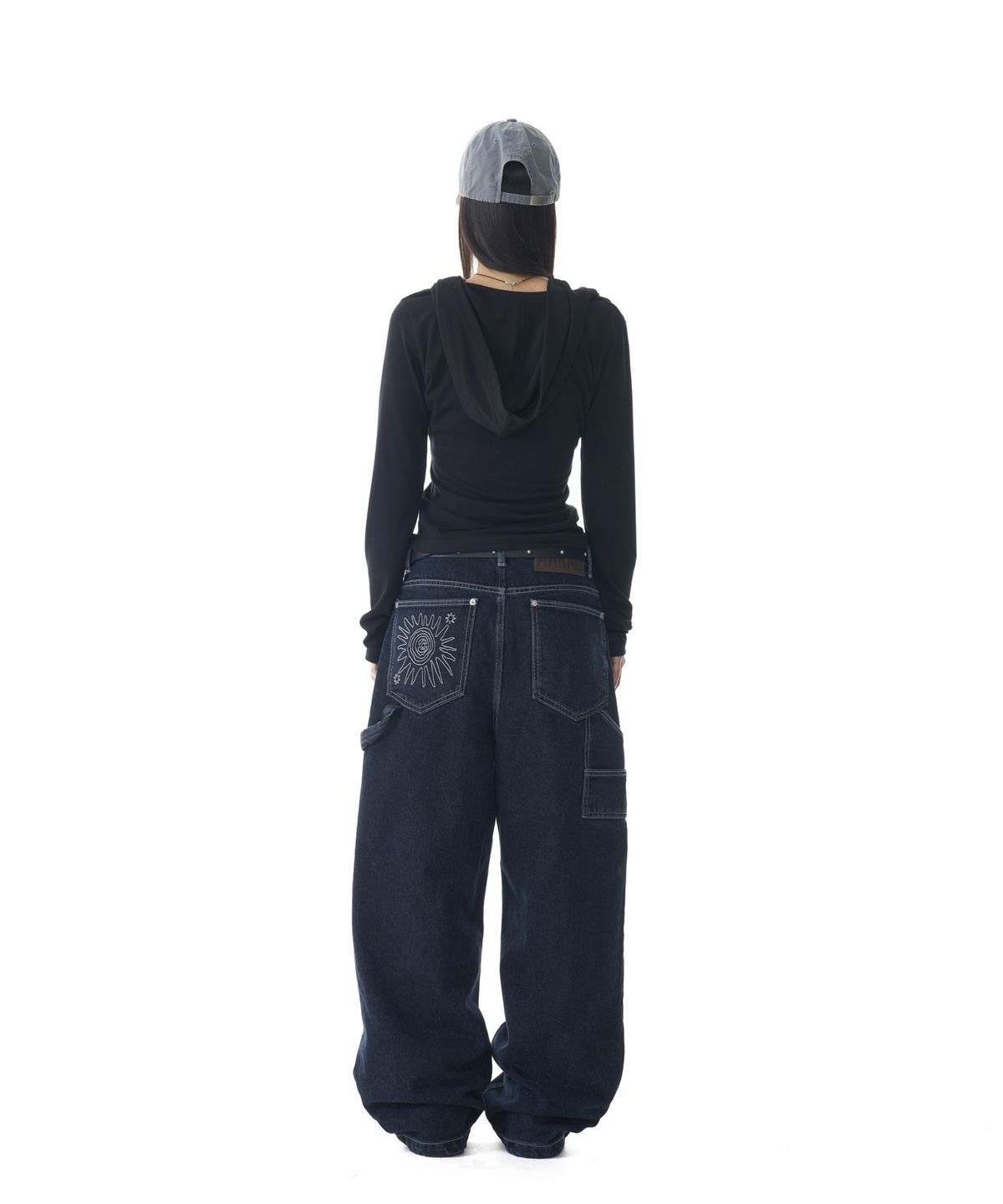 아캄(AAKAM) Needlework Carpenter Denim Pants (Blue)